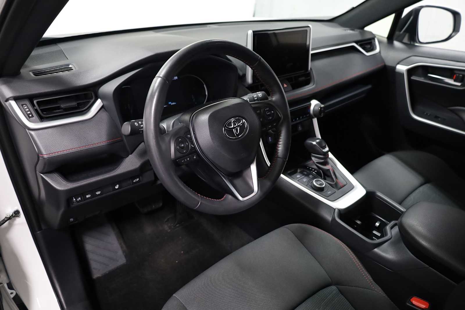 Thumbnail: 2024 Toyota RAV4 - 4