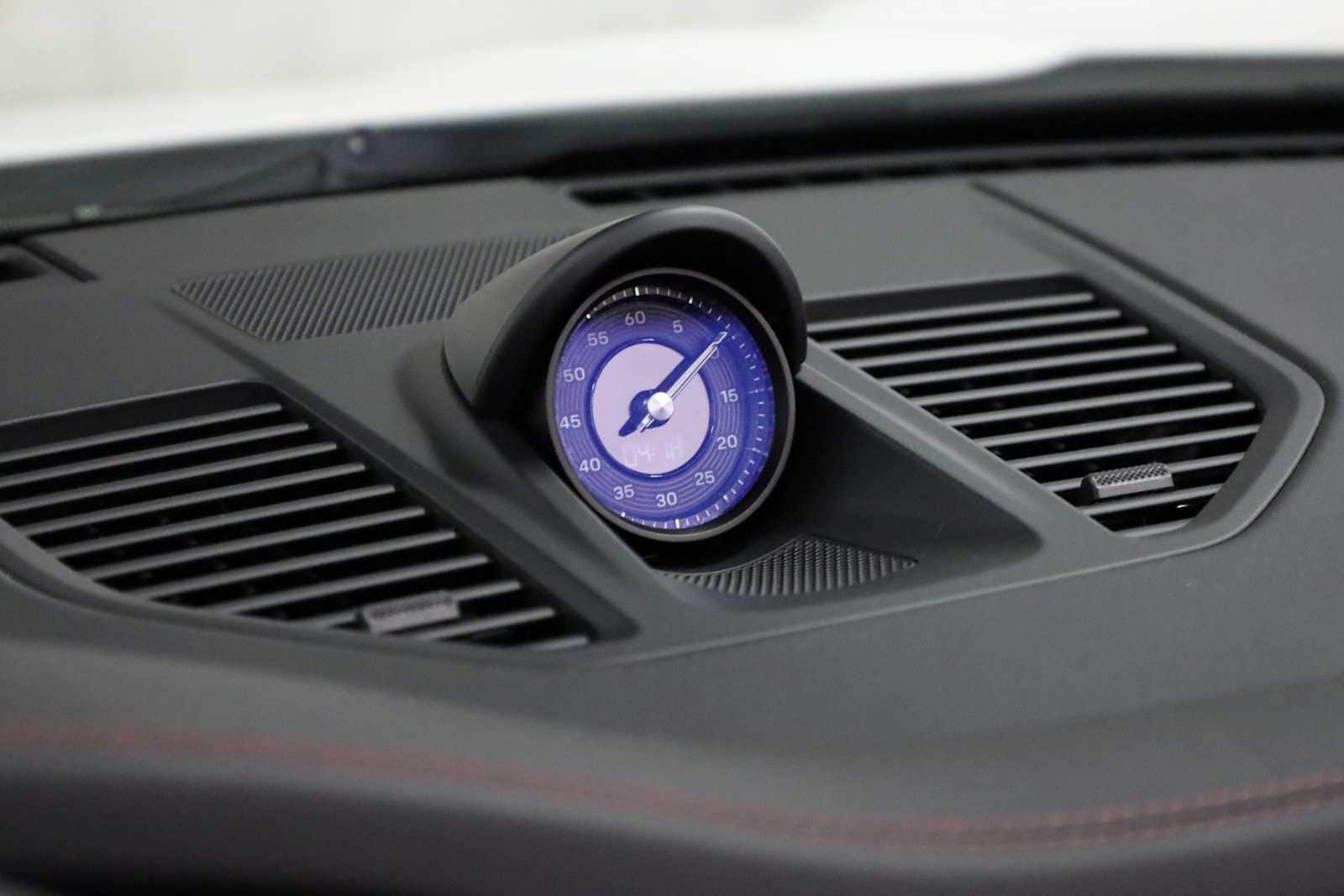 Thumbnail: 2024 Porsche 911 - 16