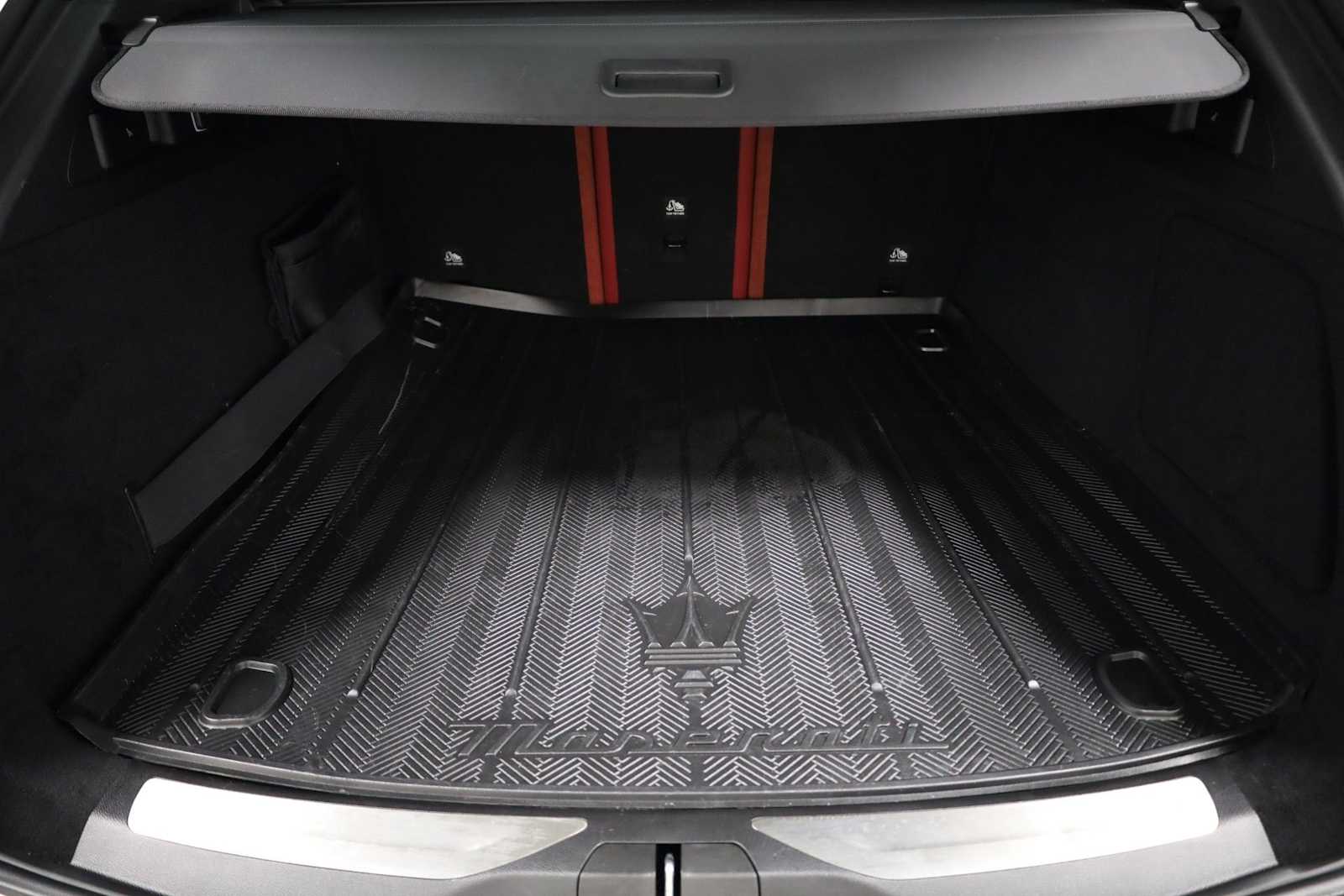 Thumbnail: 2023 Maserati Grecale - 42