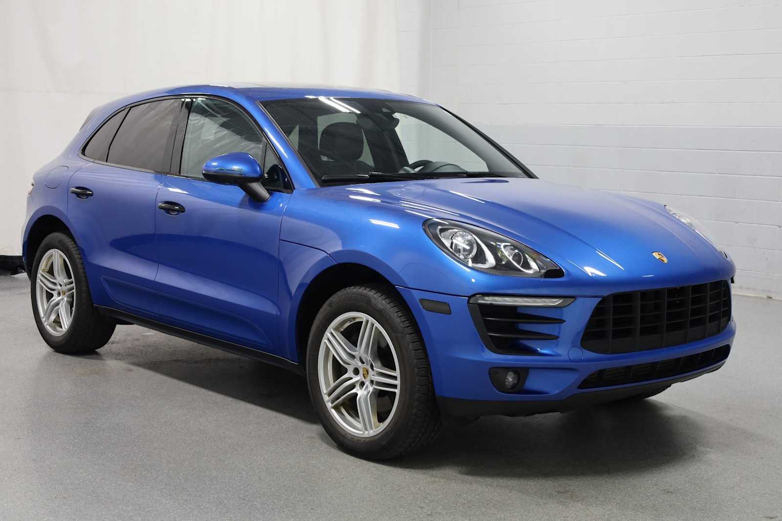 Thumbnail: 2018 Porsche Macan - 13