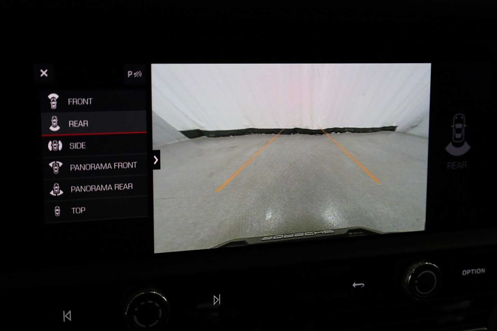 Thumbnail: 2026 Porsche Macan - 34