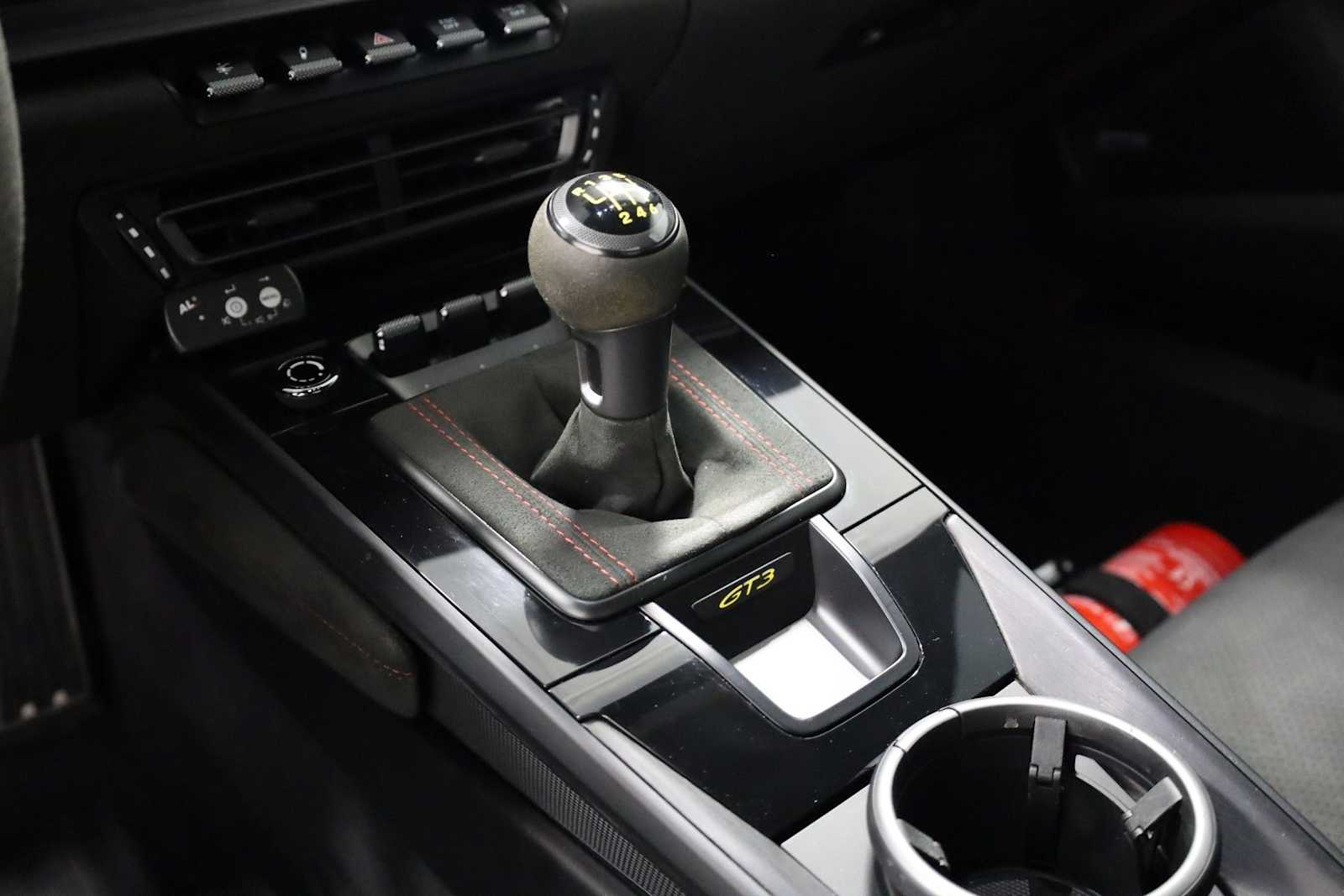 Thumbnail: 2023 Porsche 911 - 29