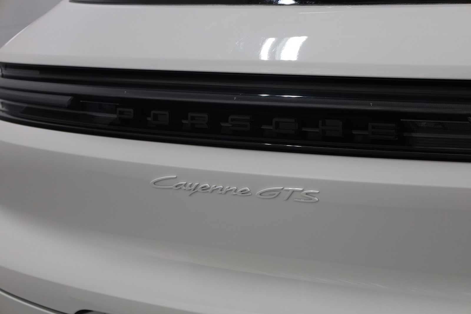 Thumbnail: 2025 Porsche Cayenne - 8