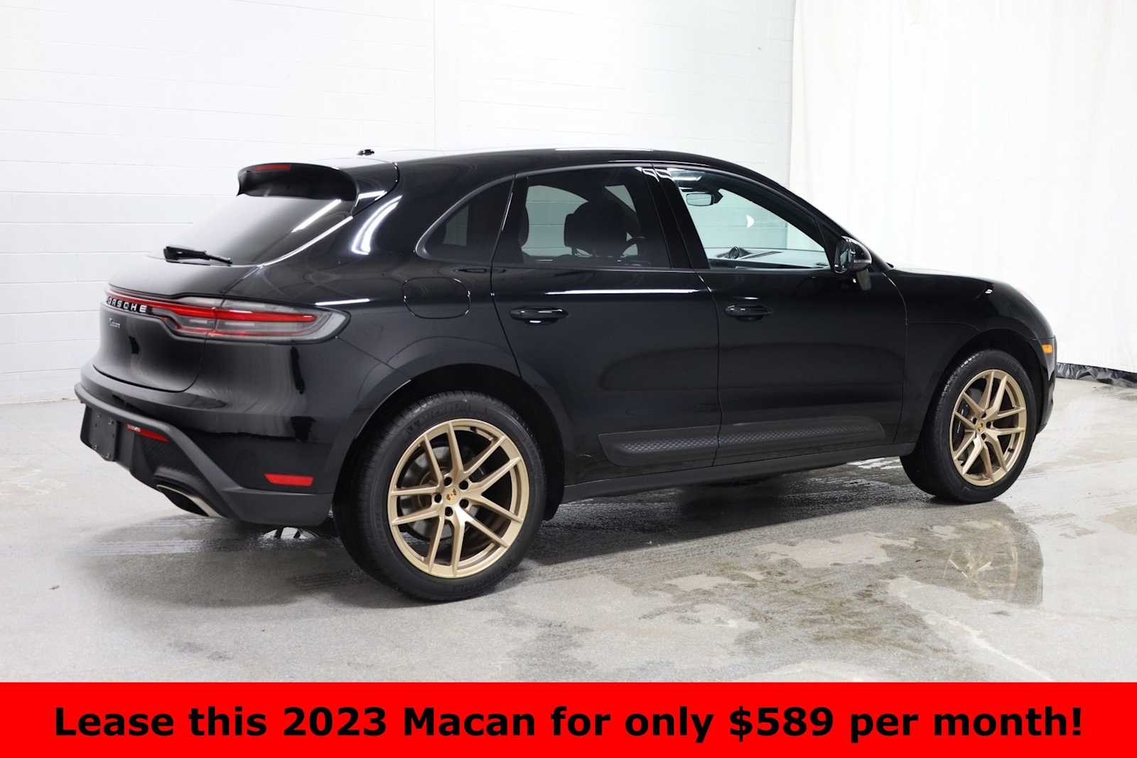 Thumbnail: 2023 Porsche Macan - 9