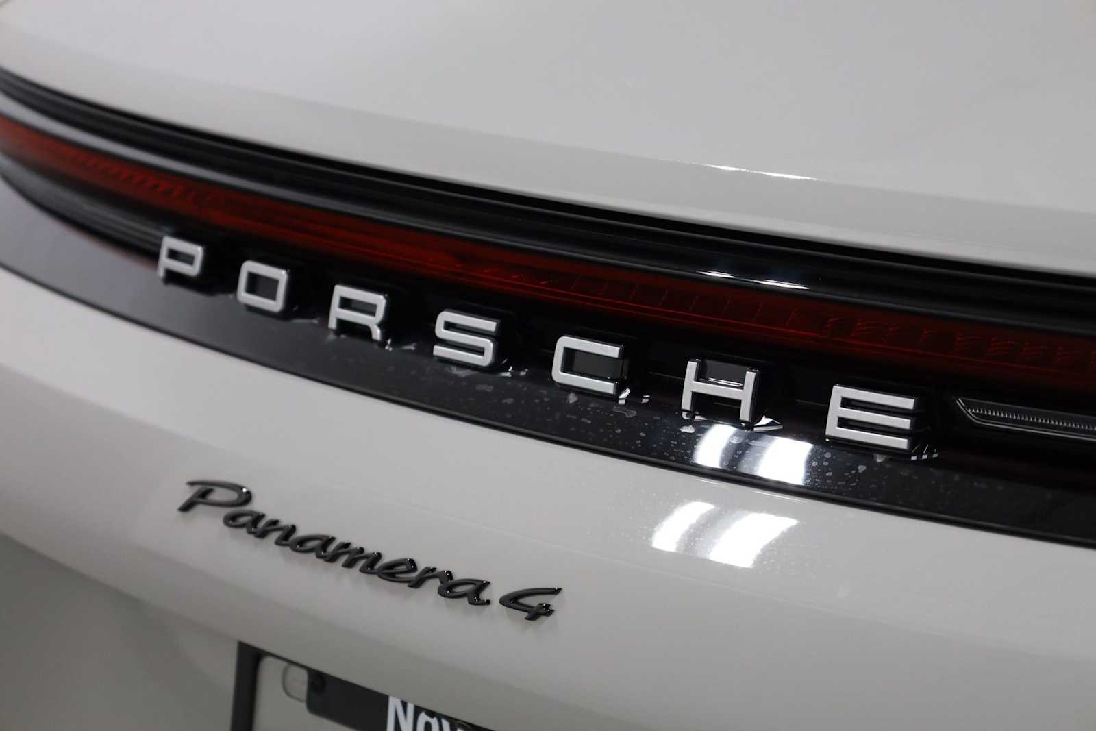 Thumbnail: 2026 Porsche Panamera - 8