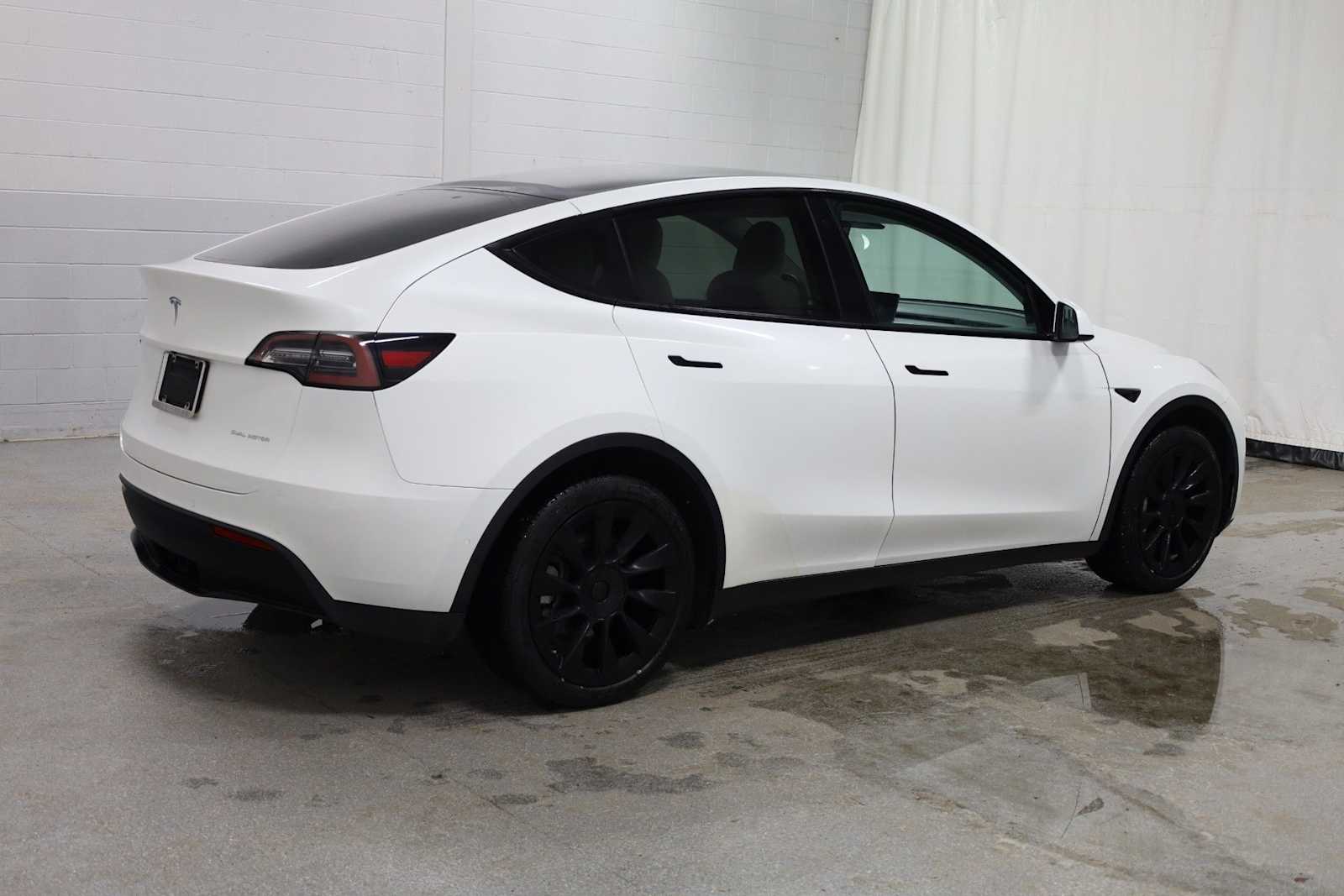 Thumbnail: 2020 Tesla Model Y - 9