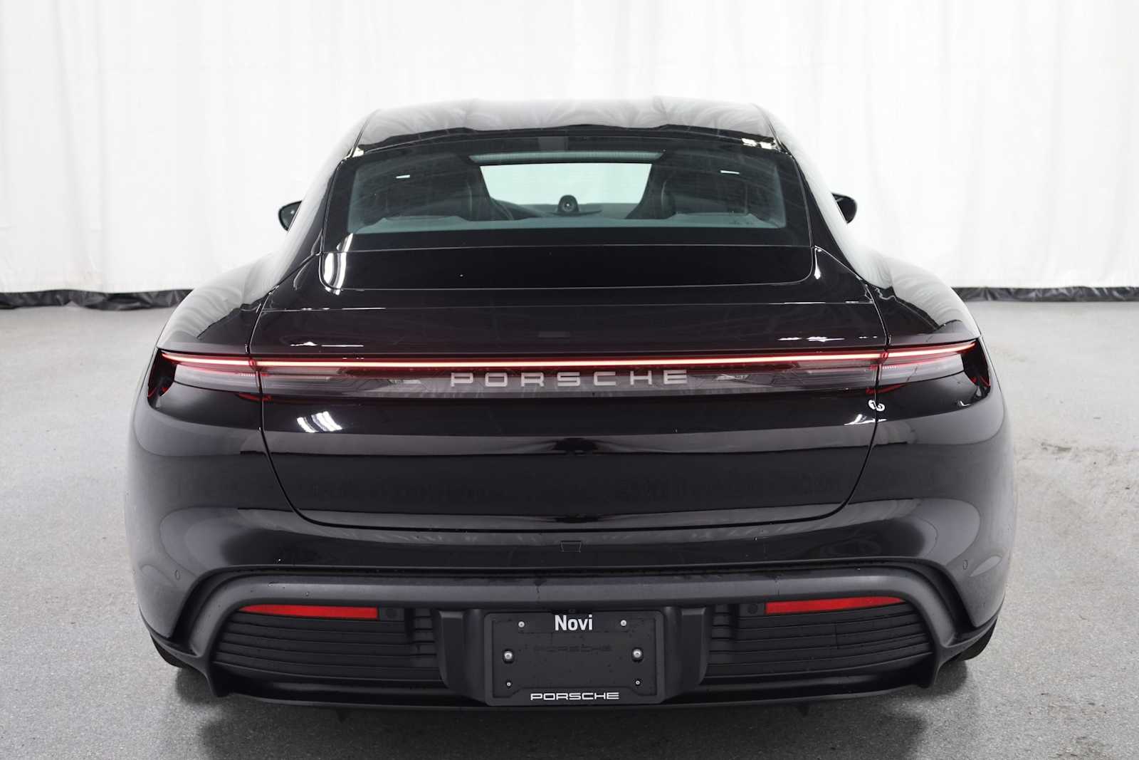 Thumbnail: 2025 Porsche Taycan - 7