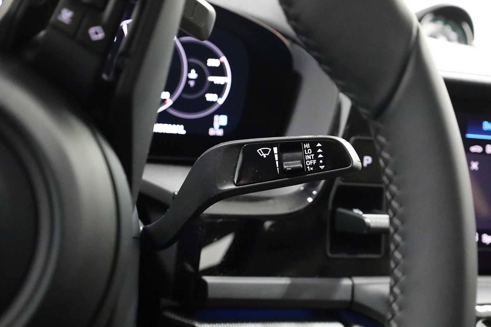 Thumbnail: 2026 Porsche Panamera - 30