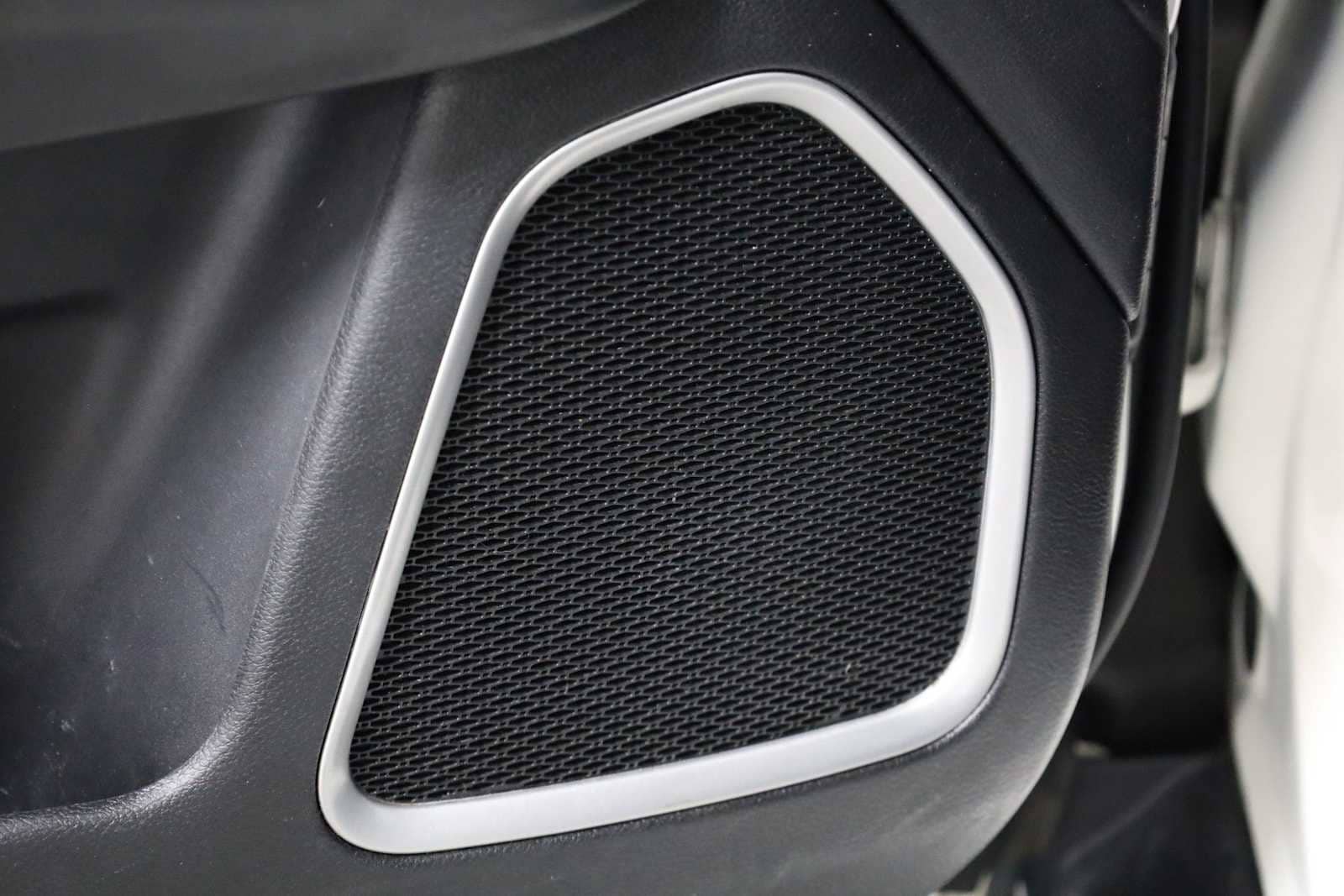 Thumbnail: 2019 Jeep Compass - 17