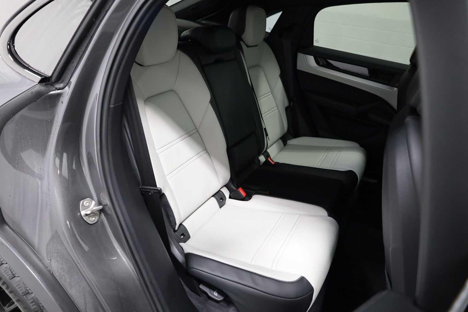 Thumbnail: 2026 Porsche  - 37