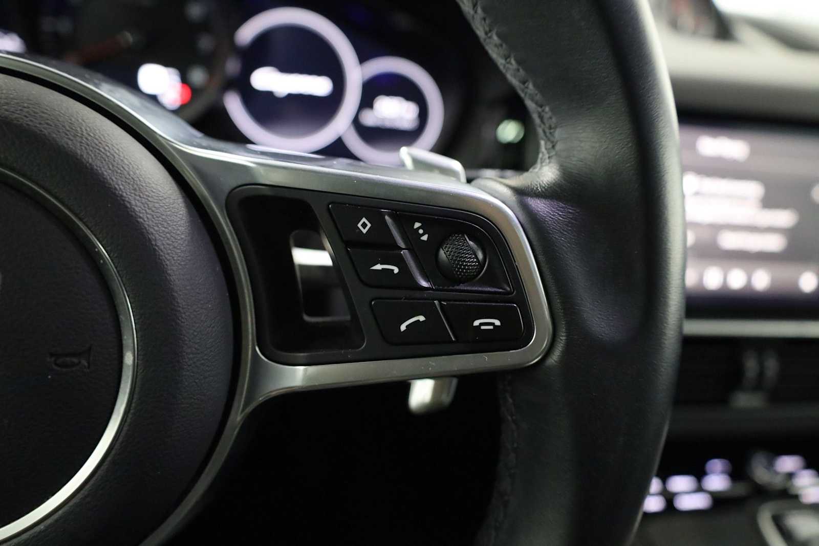 Thumbnail: 2023 Porsche Cayenne - 28