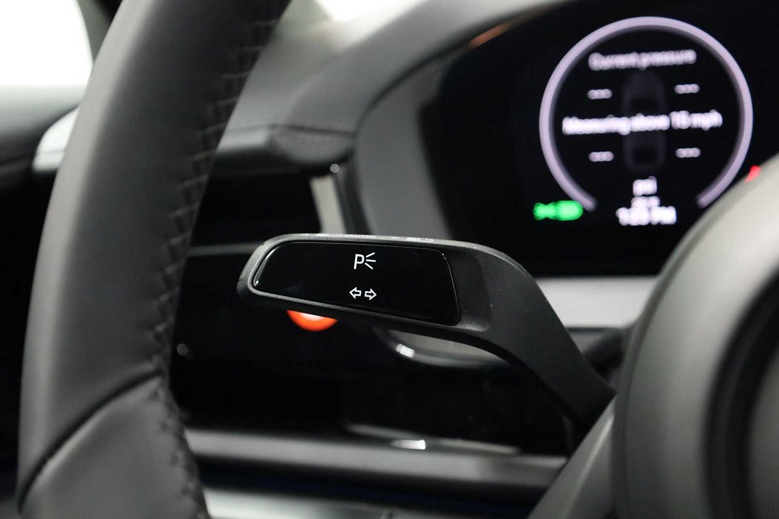 Thumbnail: 2026 Porsche Panamera - 31