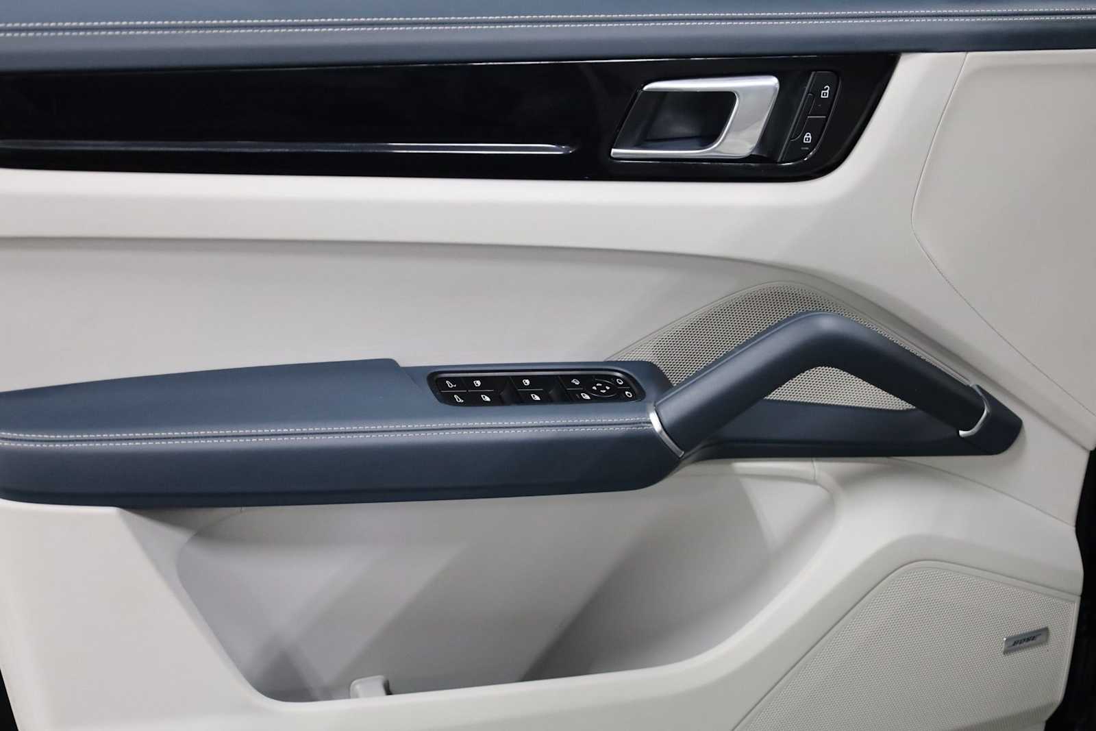 Thumbnail: 2023 Porsche  - 16