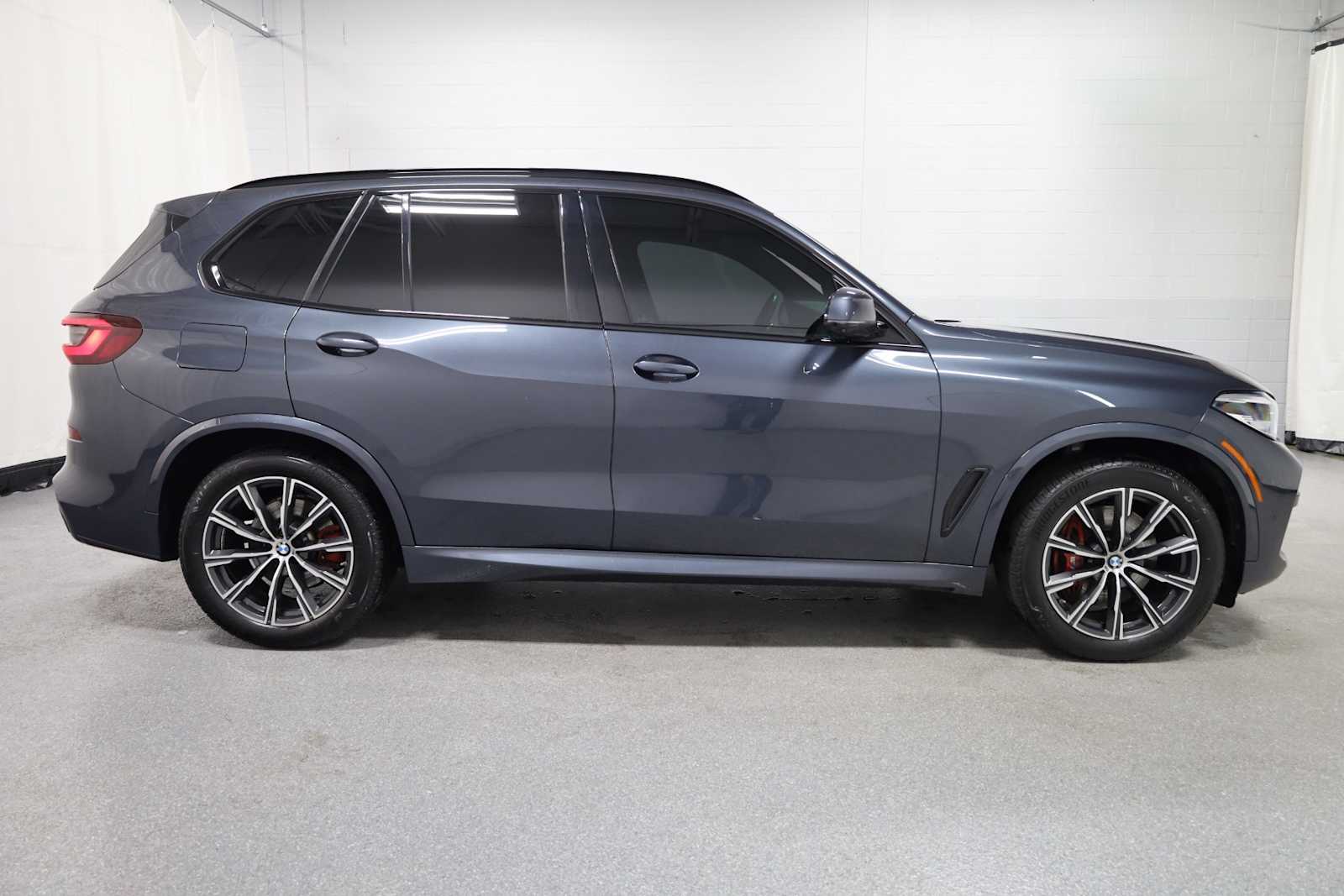 Thumbnail: 2022 BMW X5 - 10