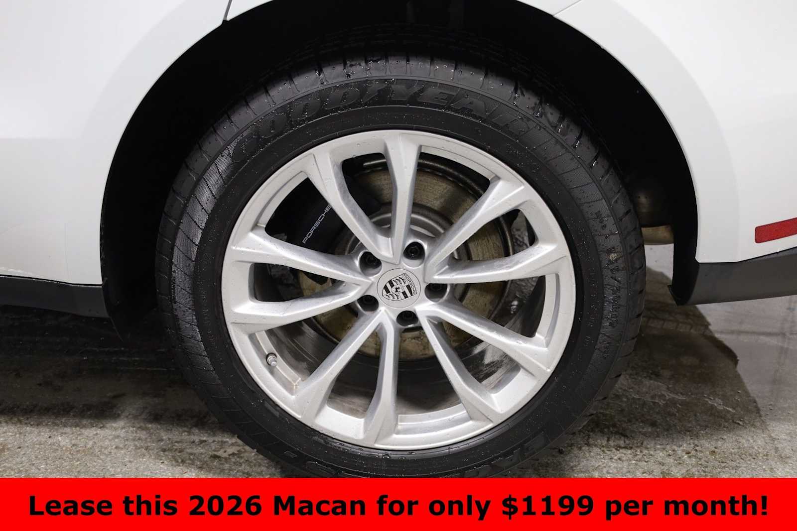 Thumbnail: 2026 Porsche Macan - 39