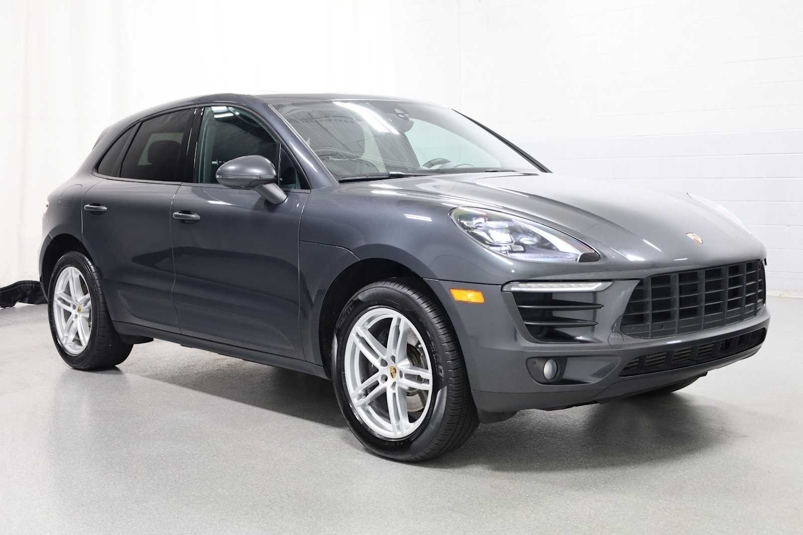Thumbnail: 2018 Porsche Macan - 13