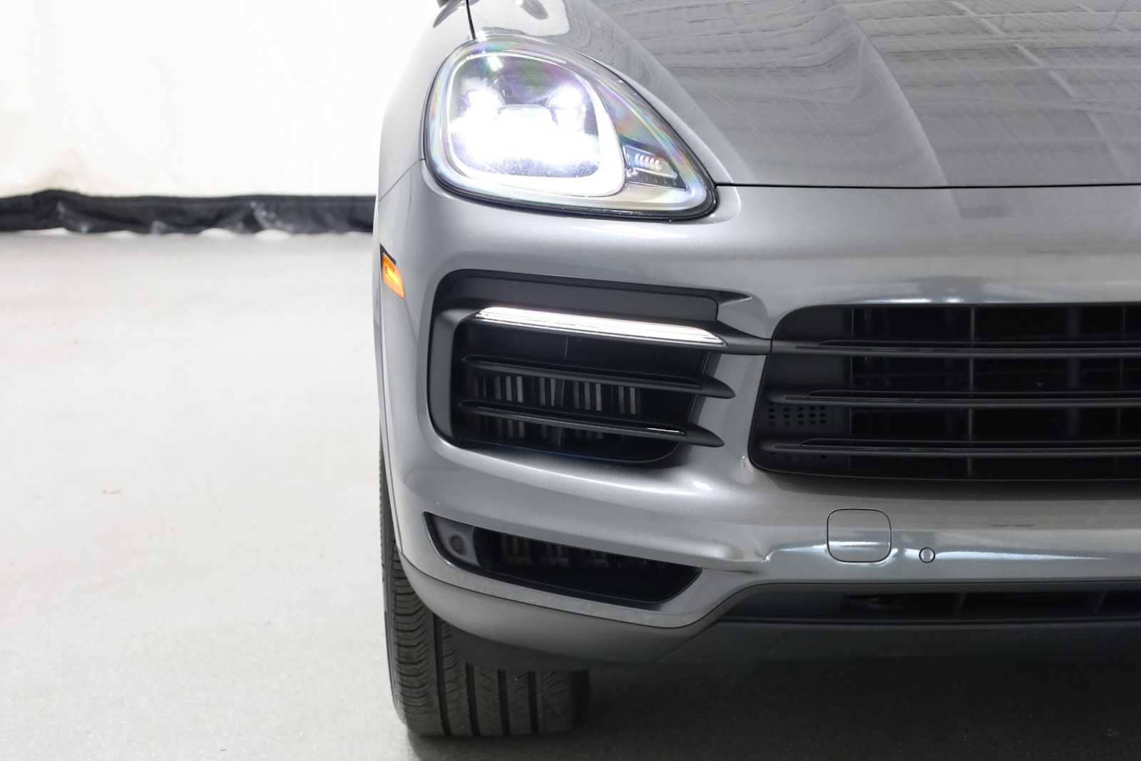 Thumbnail: 2022 Porsche Cayenne - 15