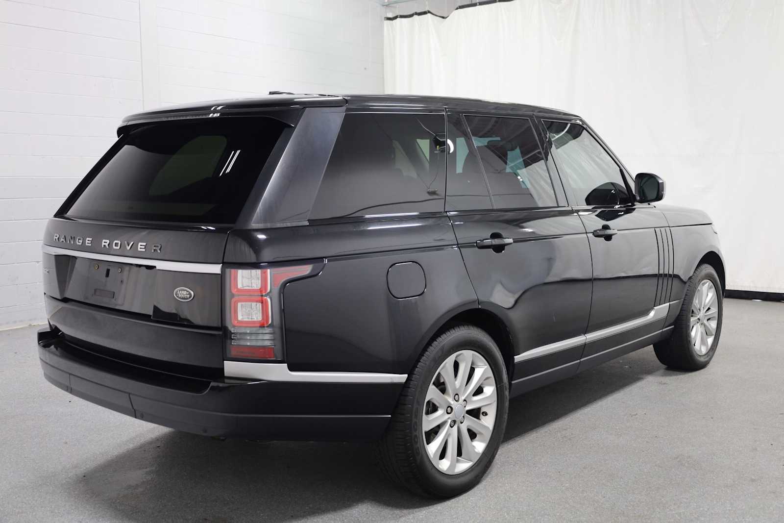 Thumbnail: 2015 Land Rover Range Rover - 9