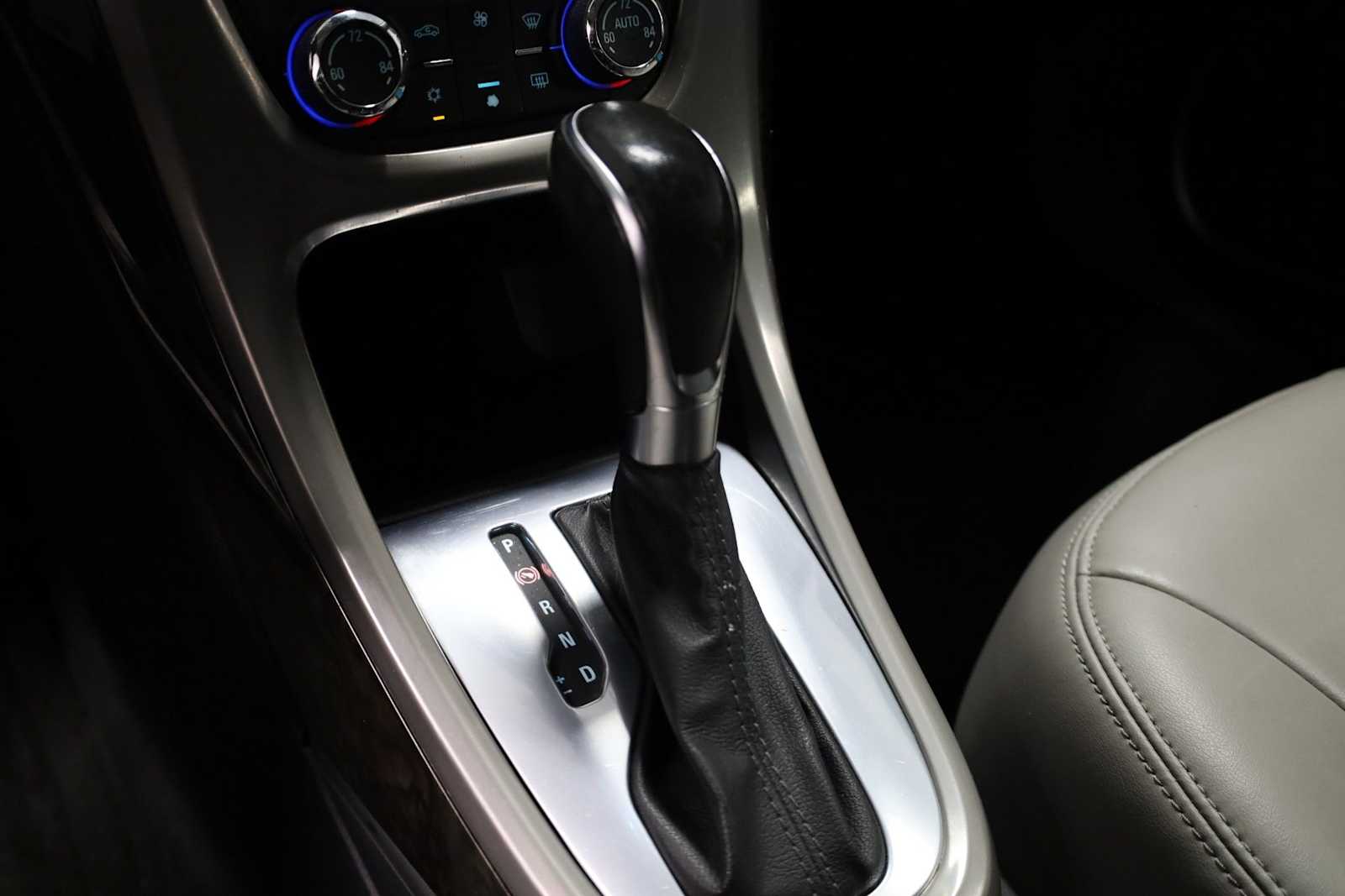 Thumbnail: 2013 Buick Verano - 25