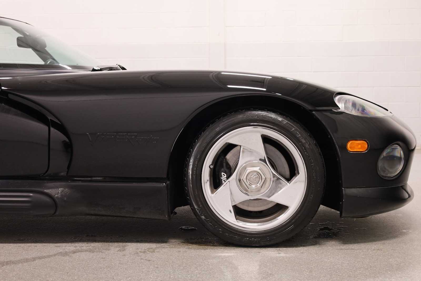 Thumbnail: 1994 Dodge Viper - 11