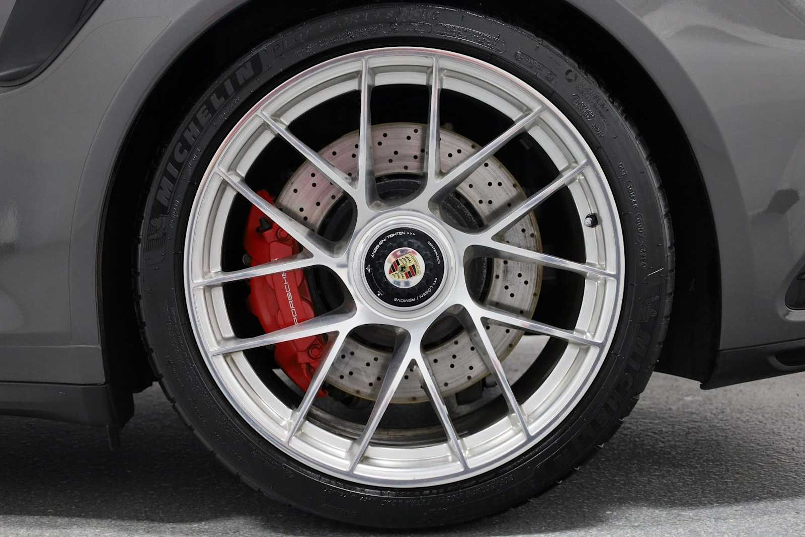 Thumbnail: 2019 Porsche 911 - 38