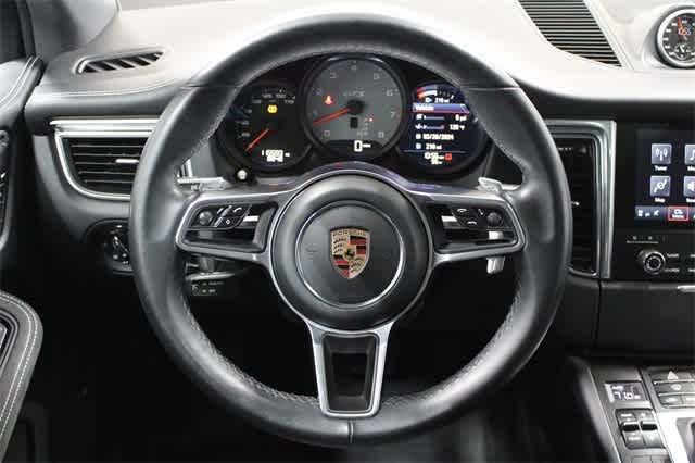 2017 Porsche Macan GTS 12
