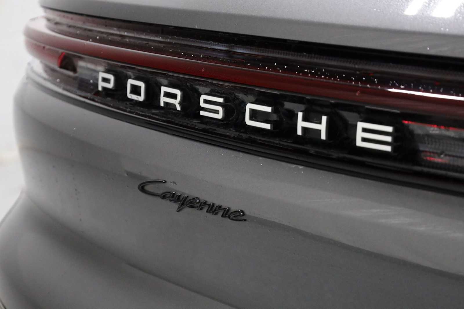 Thumbnail: 2025 Porsche Cayenne - 8