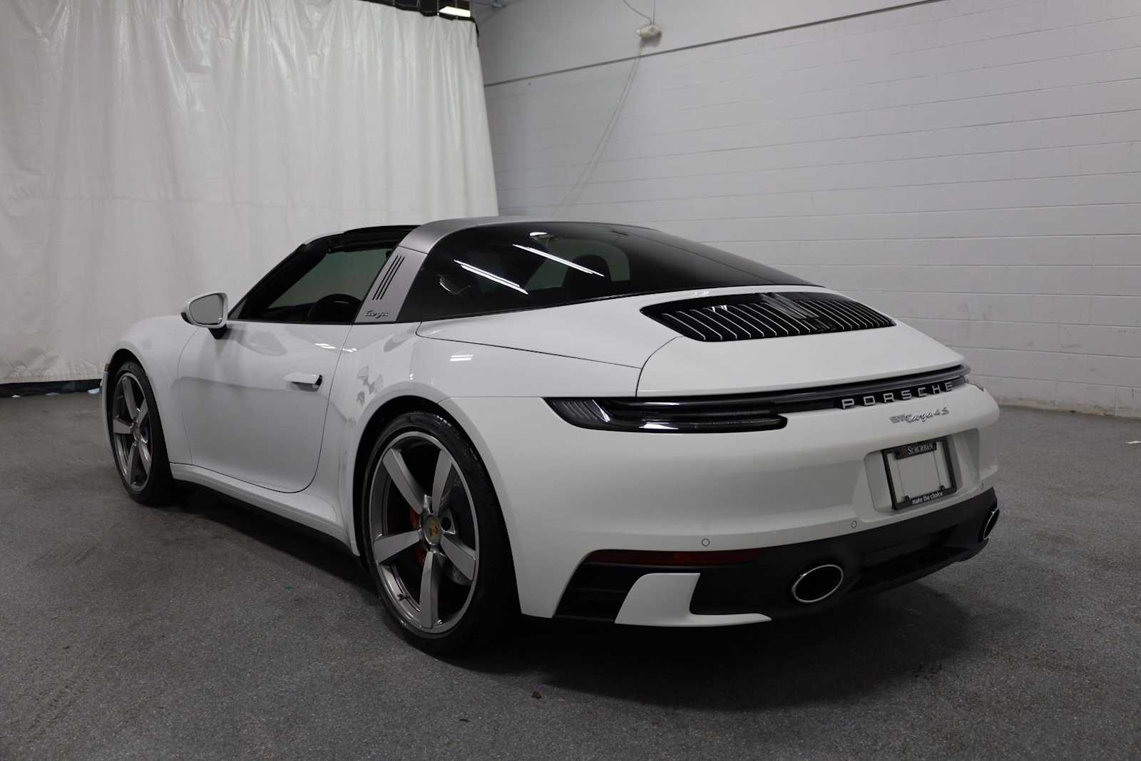 Thumbnail: 2024 Porsche 911 - 3