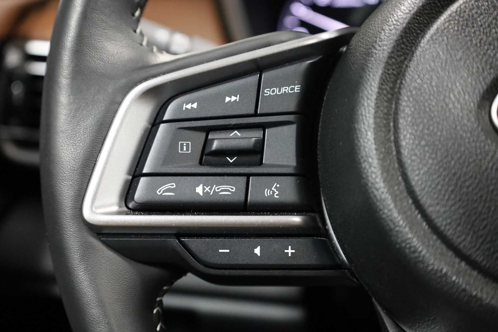 2024 Subaru Outback Touring 25