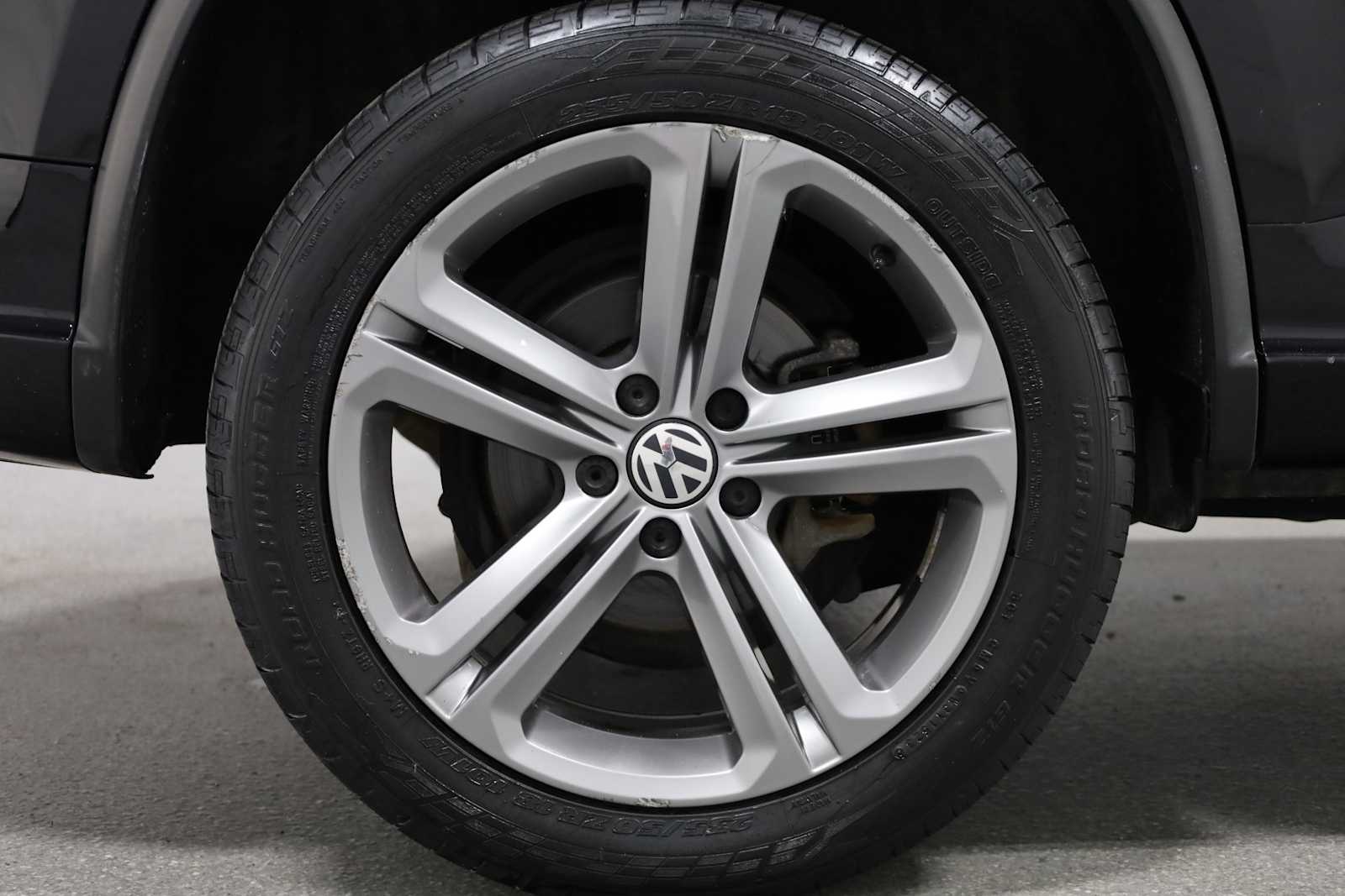Thumbnail: 2017 Volkswagen Tiguan - 34