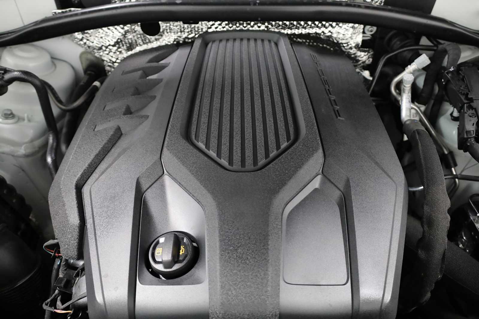 2023 Porsche Macan  40