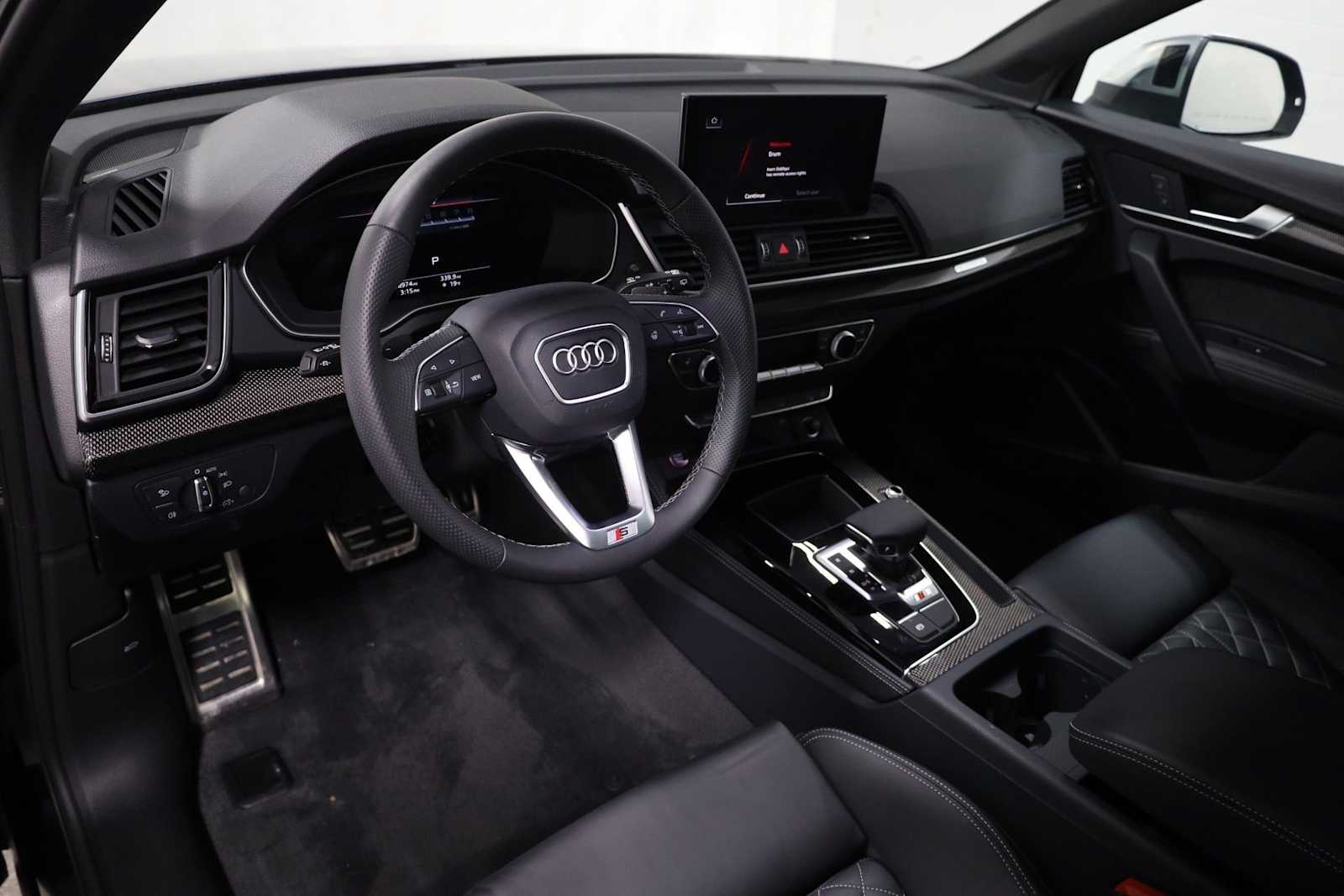 Thumbnail: 2024 Audi SQ5 - 4