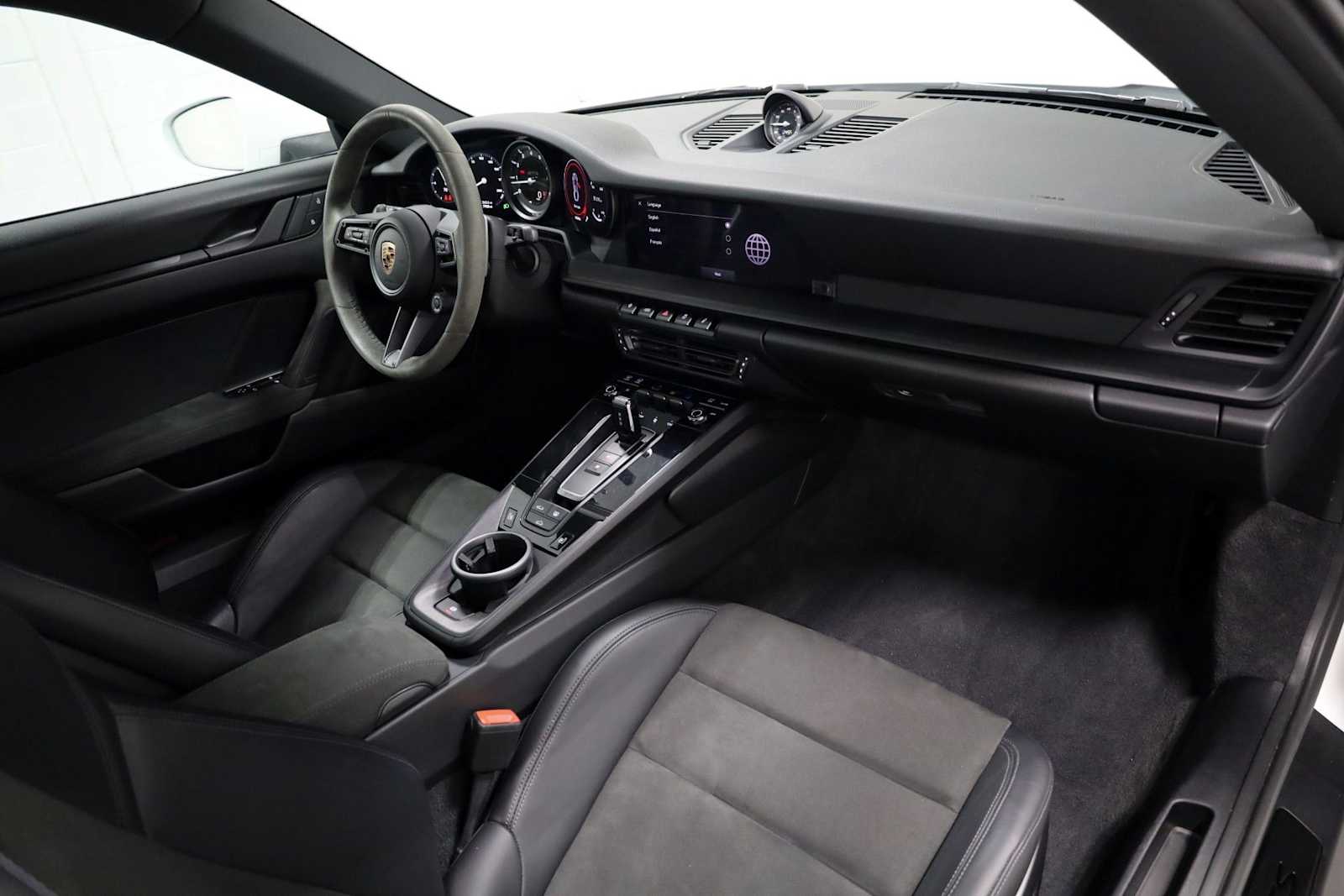 Thumbnail: 2022 Porsche 911 - 6