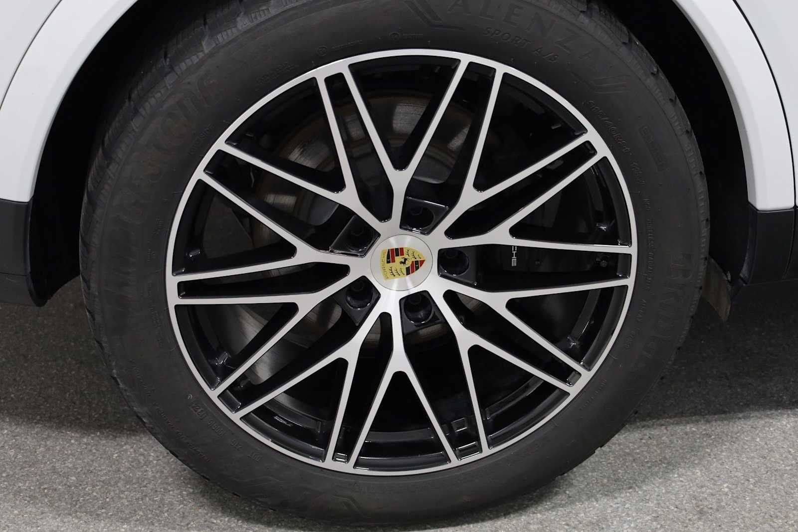 Thumbnail: 2024 Porsche  - 38