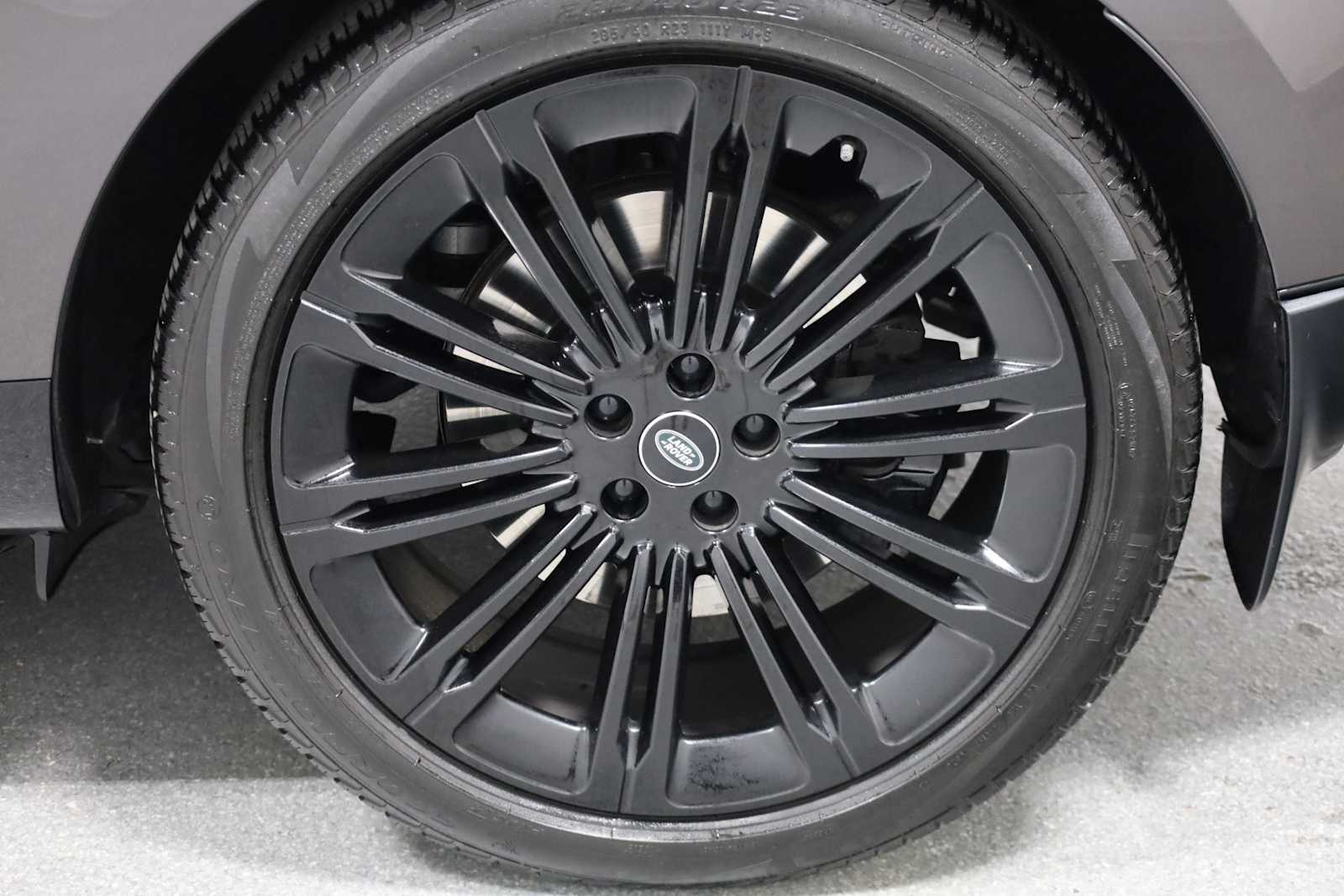 Thumbnail: 2023 Land Rover Range Rover - 44