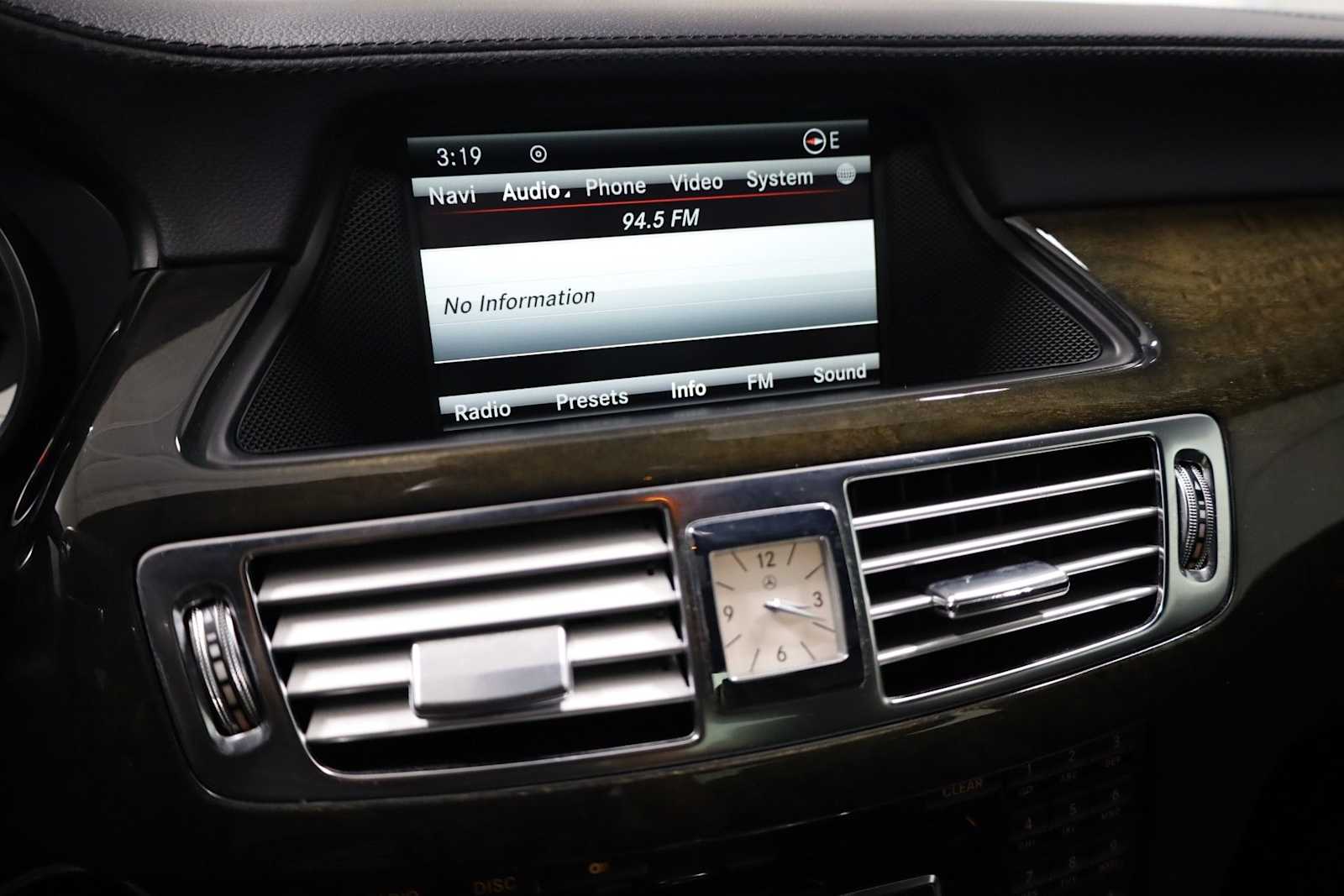 Thumbnail: 2014 Mercedes-Benz CLS - 30