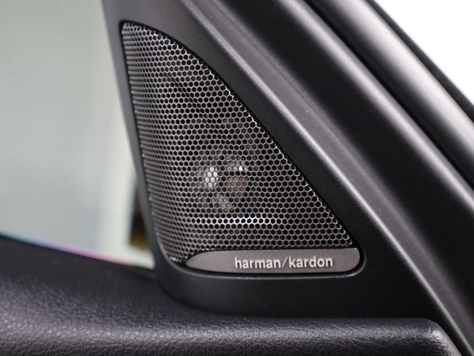Thumbnail: 2016 BMW M3 - 17