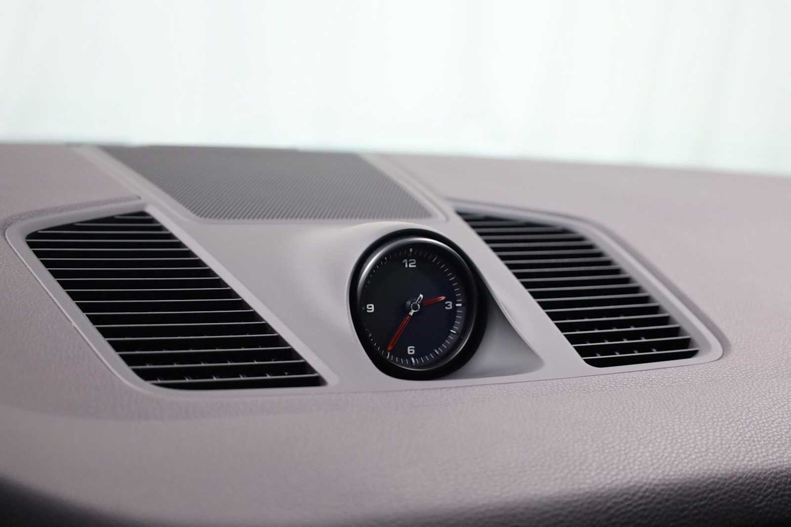 Thumbnail: 2023 Porsche  - 18