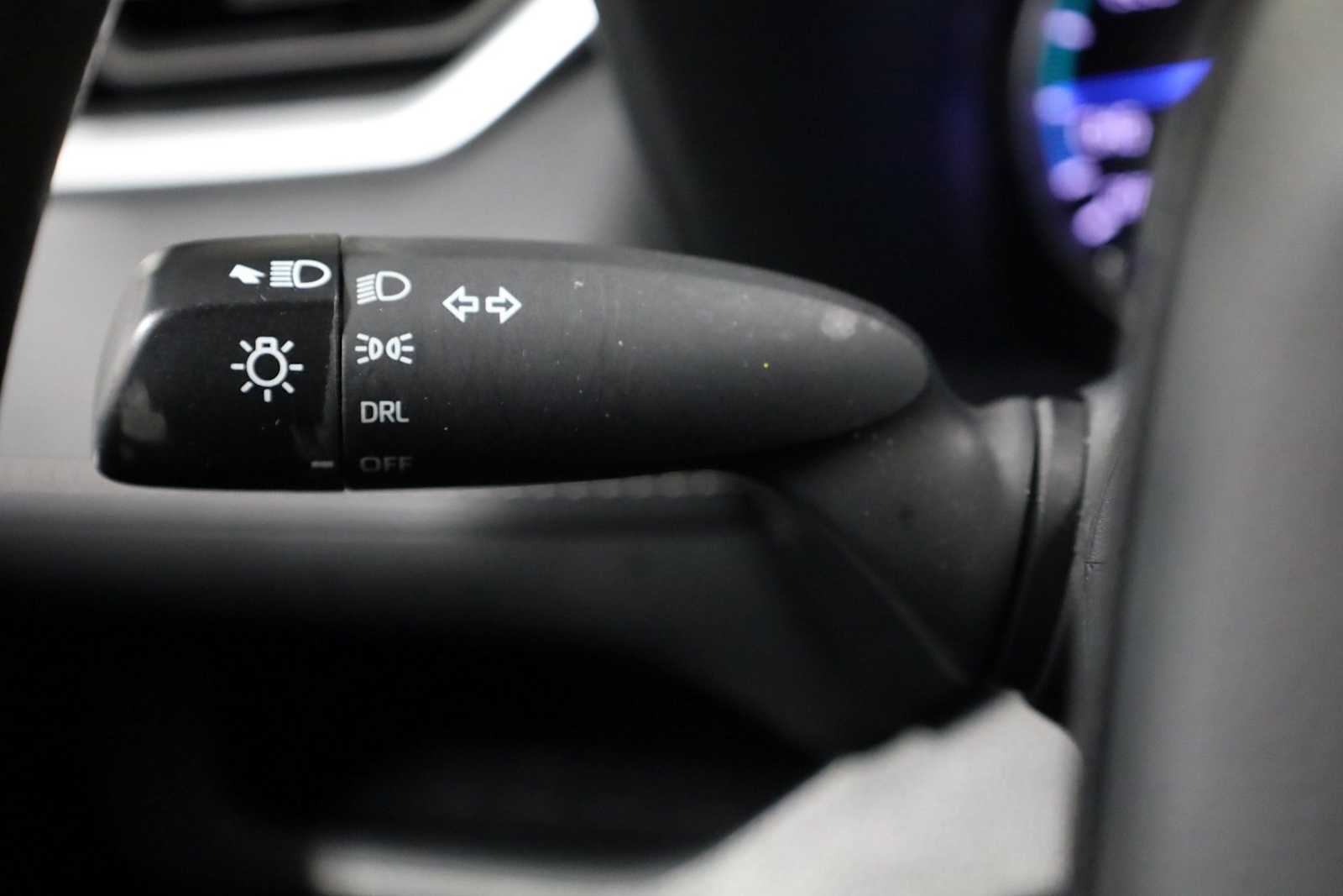 Thumbnail: 2021 Toyota RAV4 - 28