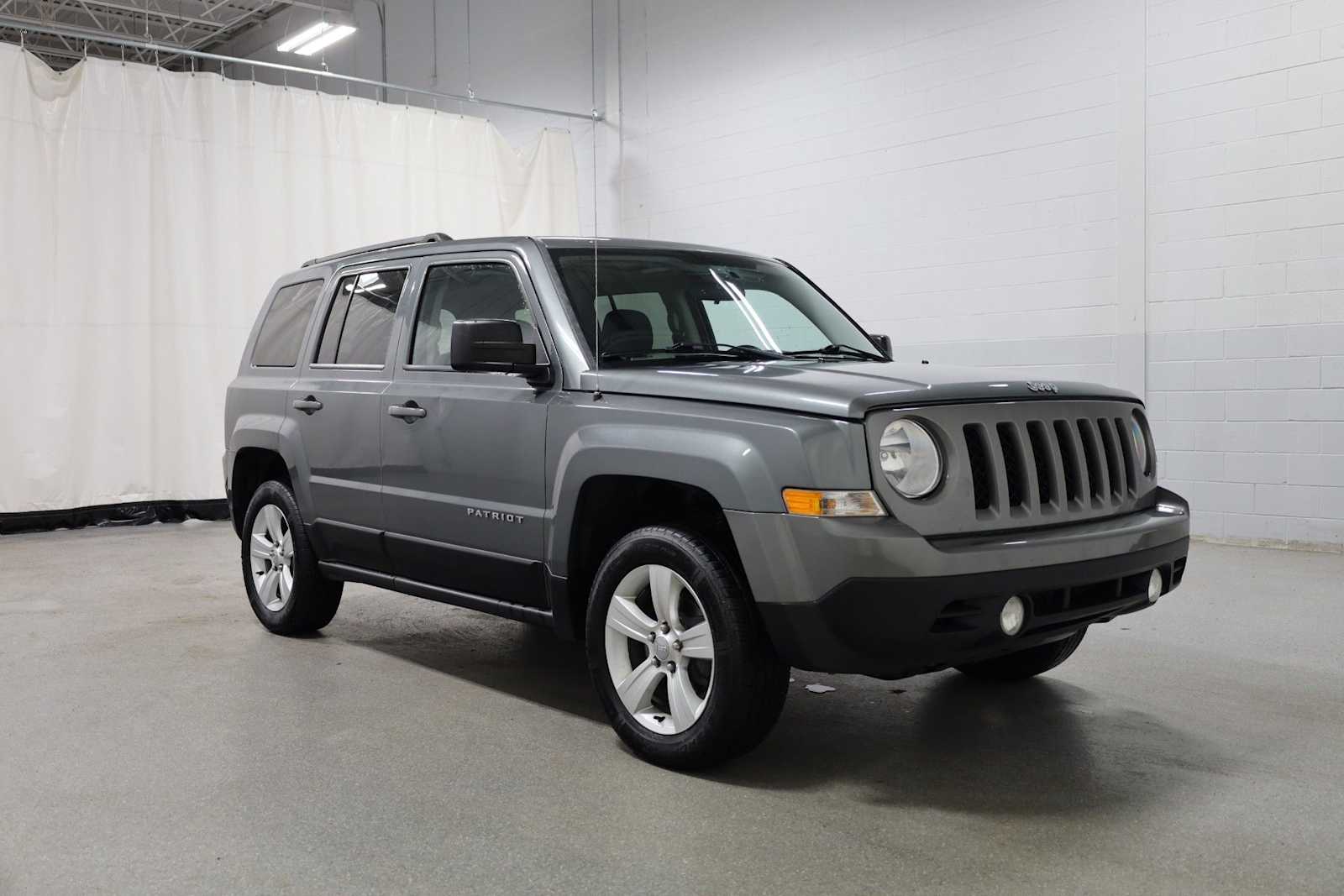 Thumbnail: 2014 Jeep Patriot - 13