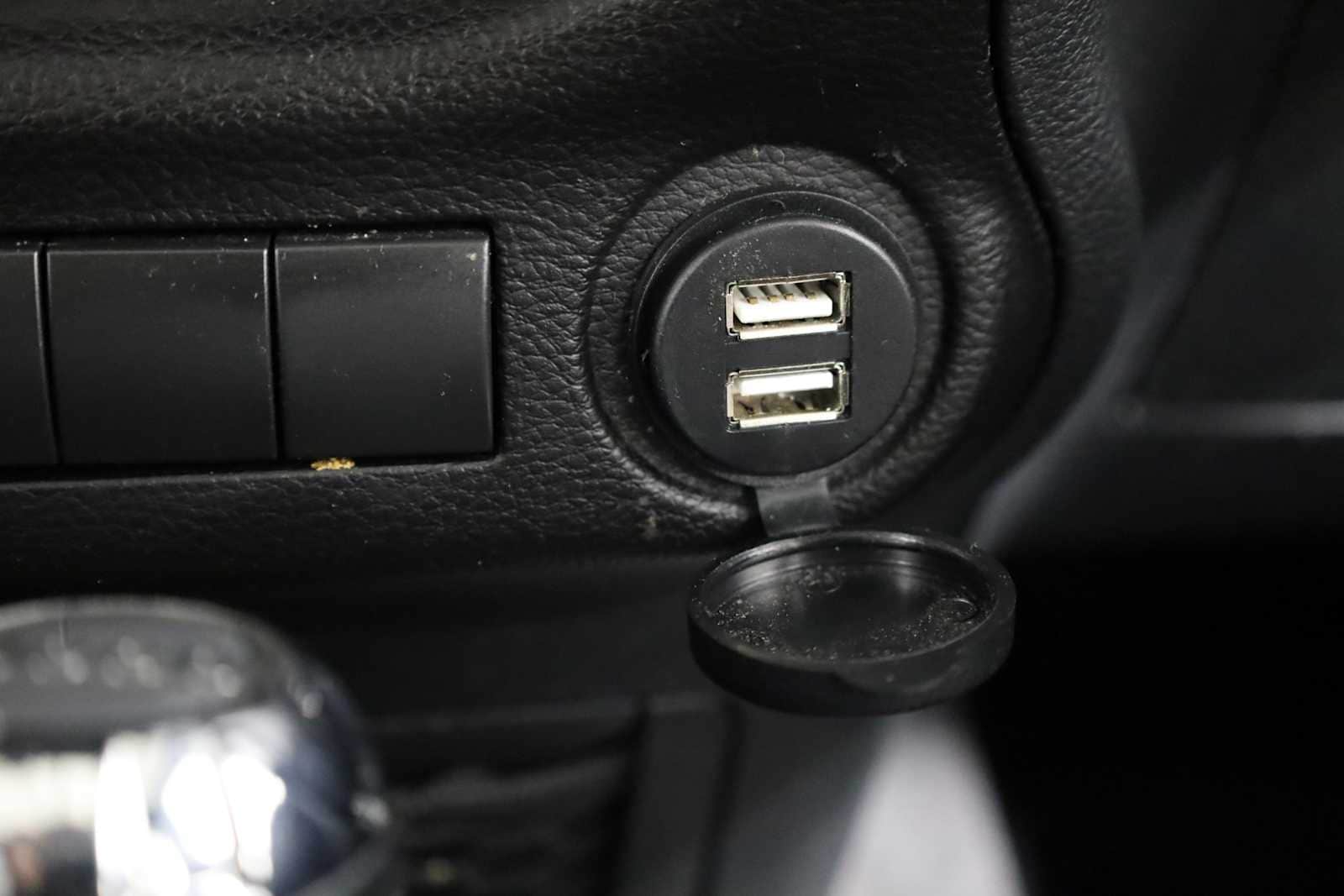 Thumbnail: 2017 Jeep Wrangler - 29