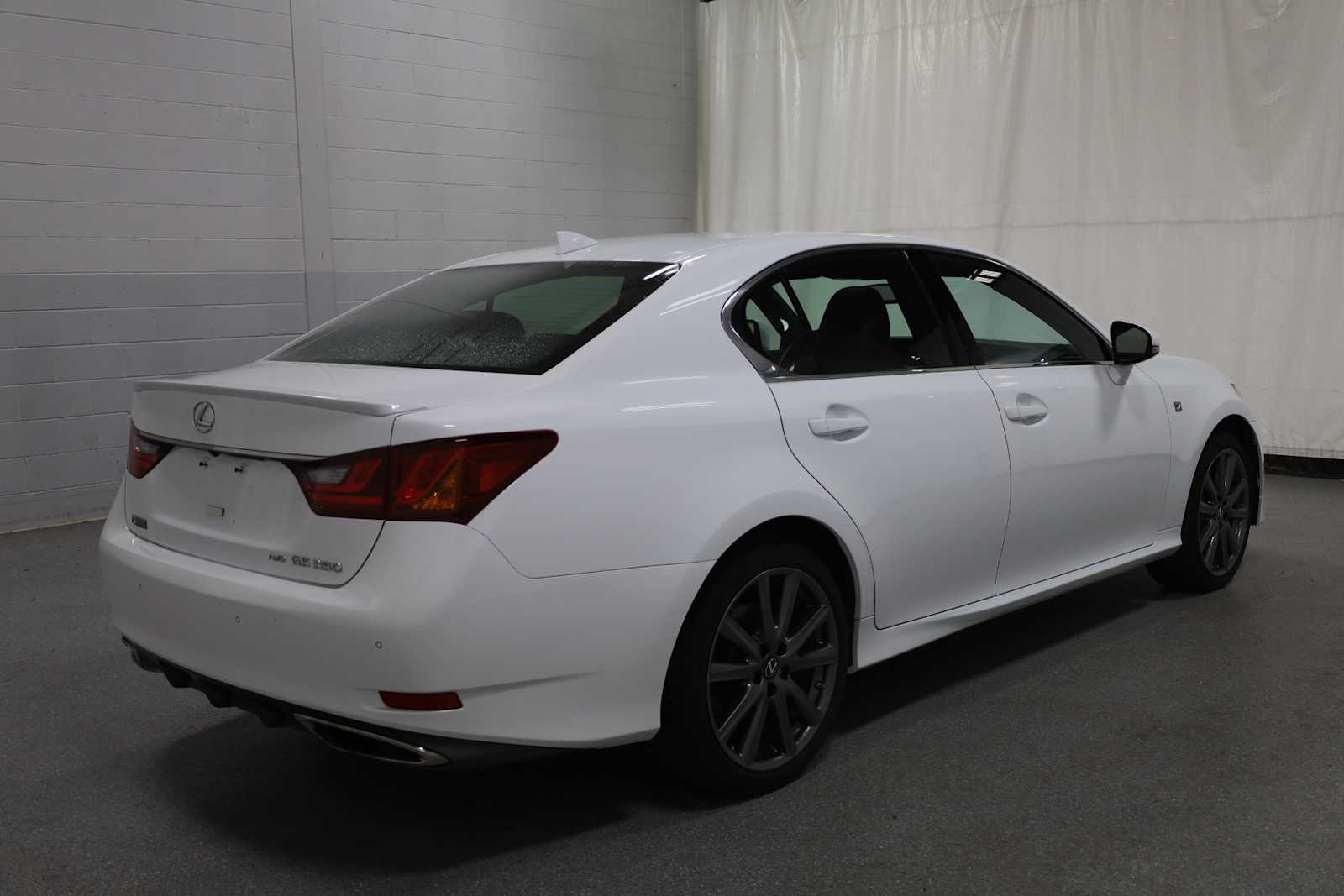 Thumbnail: 2015 Lexus GS - 9
