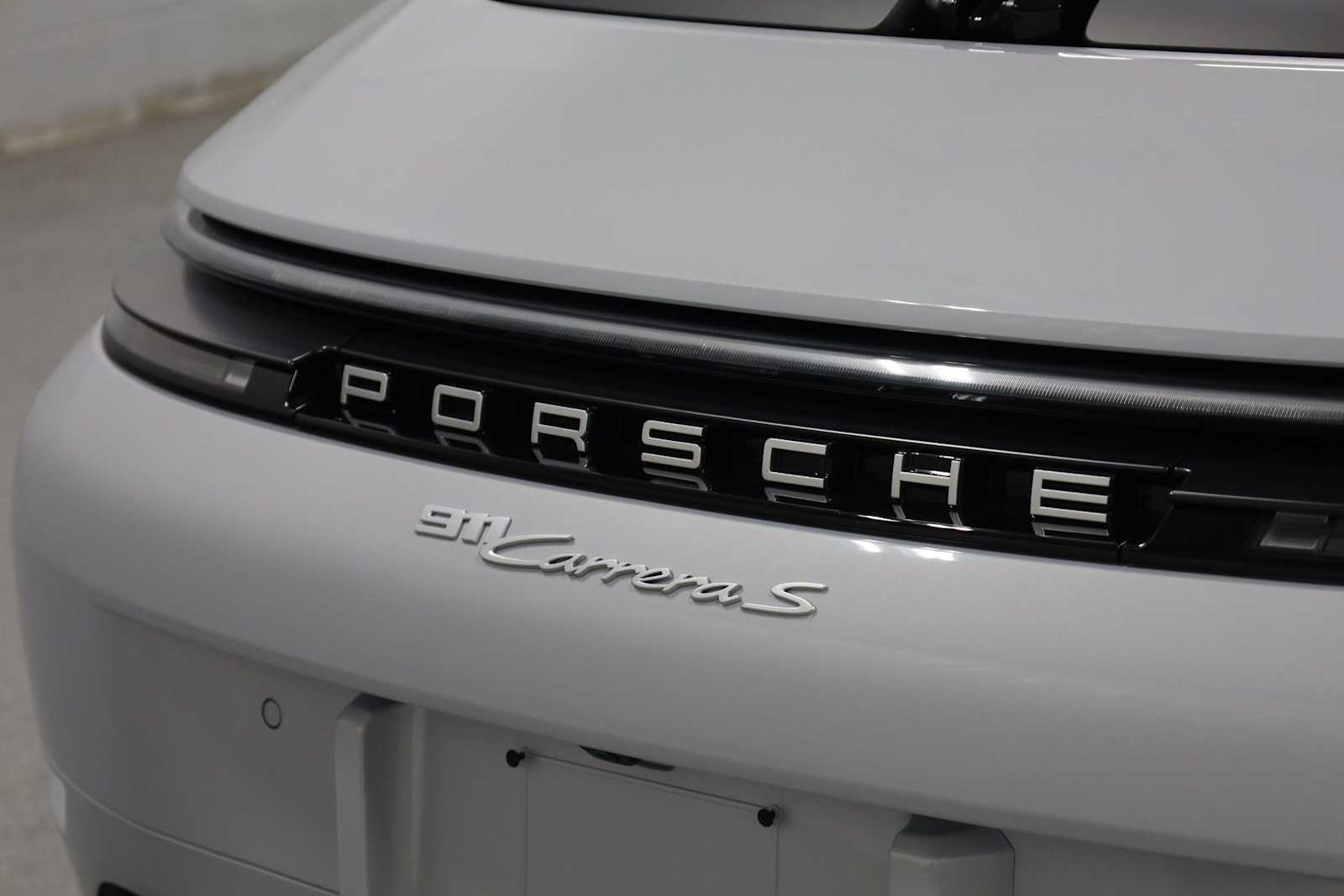 Thumbnail: 2025 Porsche 911 - 9