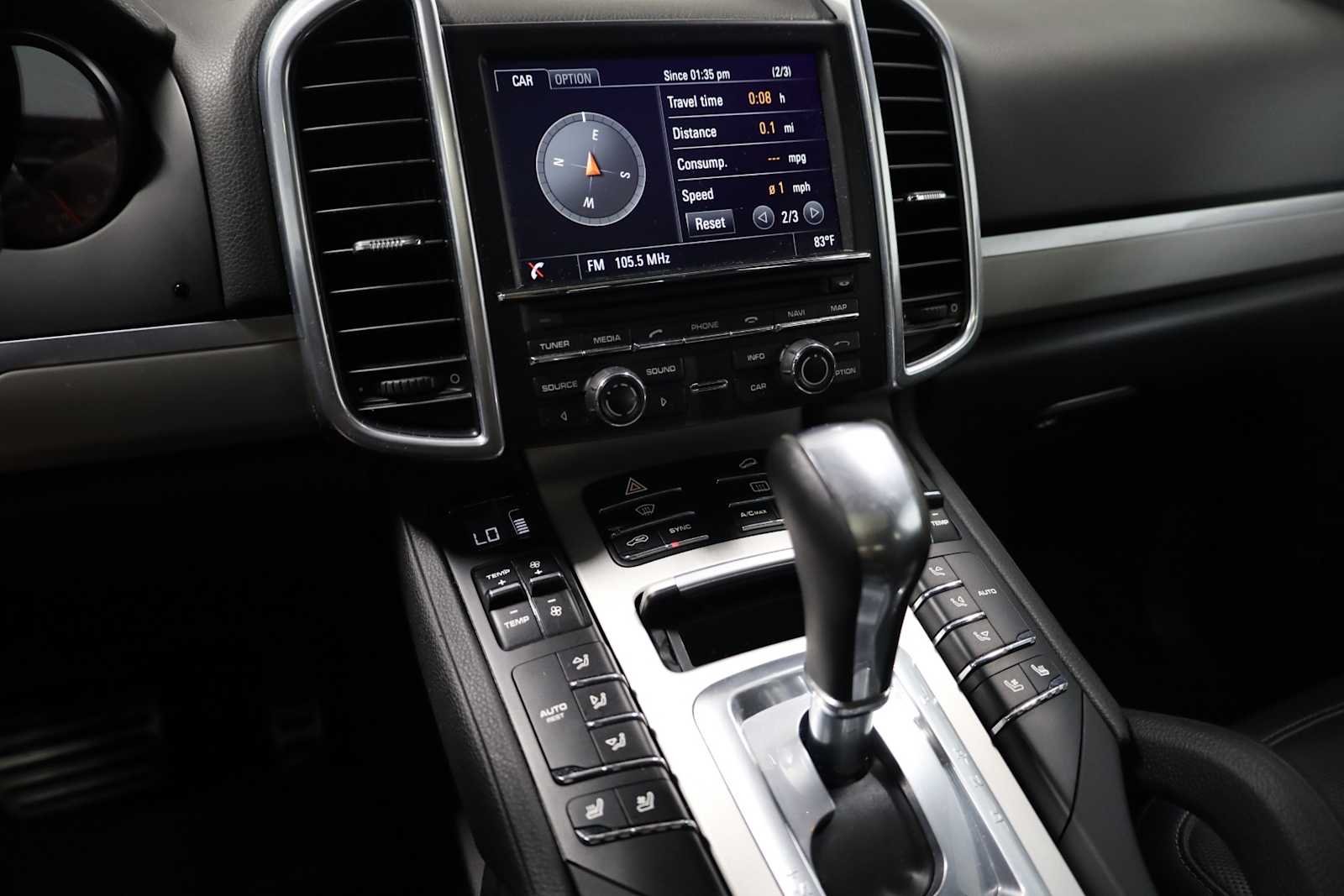 Thumbnail: 2014 Porsche Cayenne - 31
