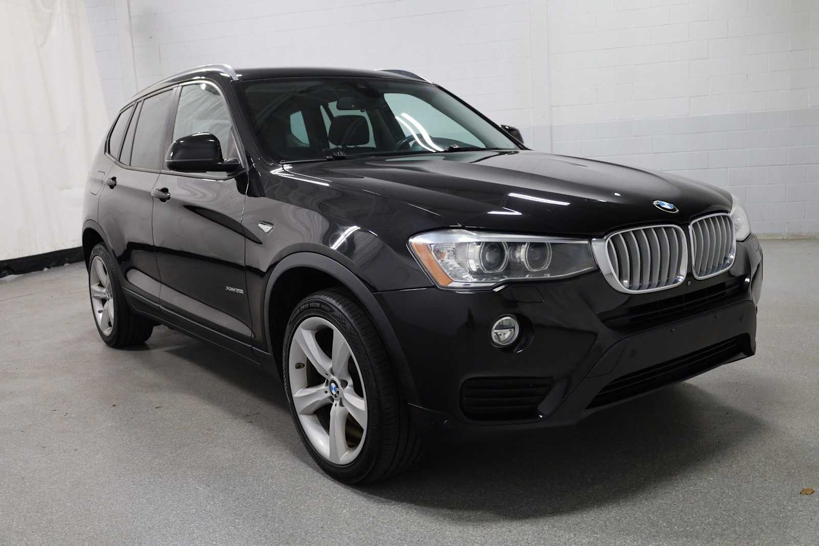 Thumbnail: 2017 BMW X3 - 13