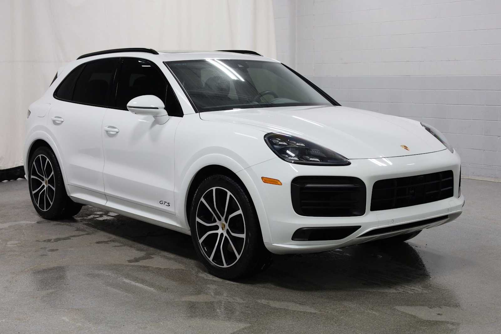 Thumbnail: 2023 Porsche Cayenne - 13
