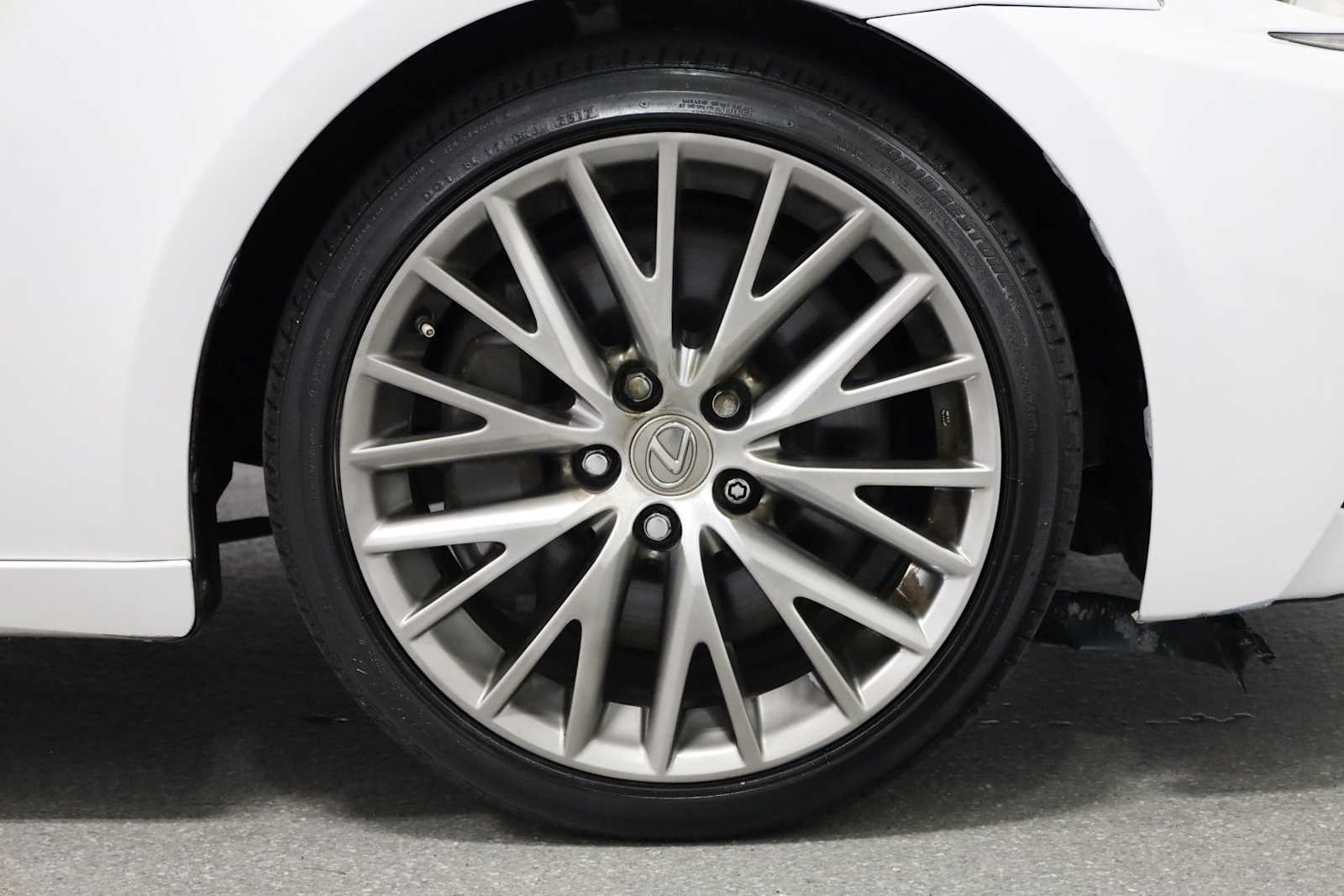 Thumbnail: 2016 Lexus IS - 12