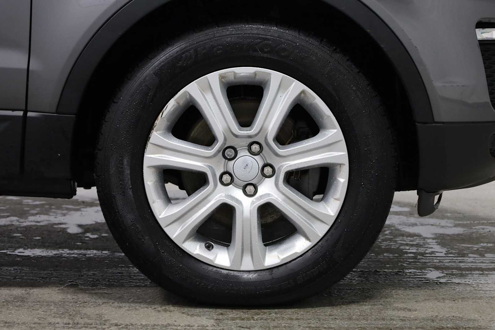 Thumbnail: 2017 Land Rover Range Rover Evoque - 12