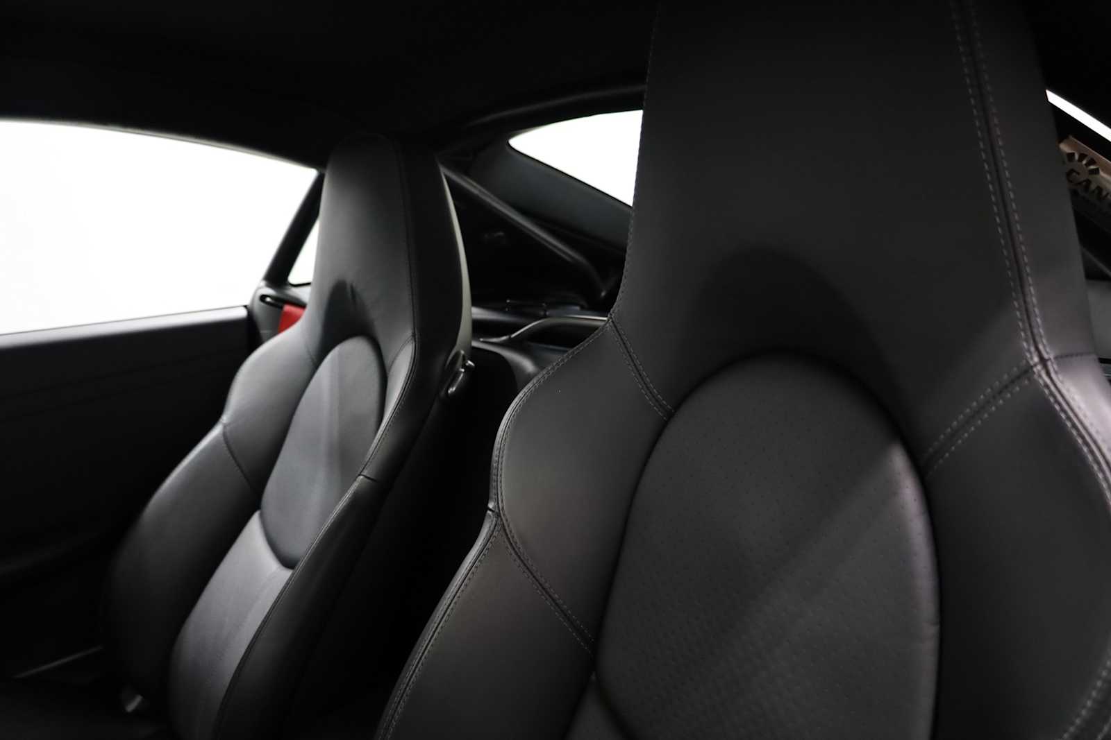 Thumbnail: 2012 Porsche Cayman - 17