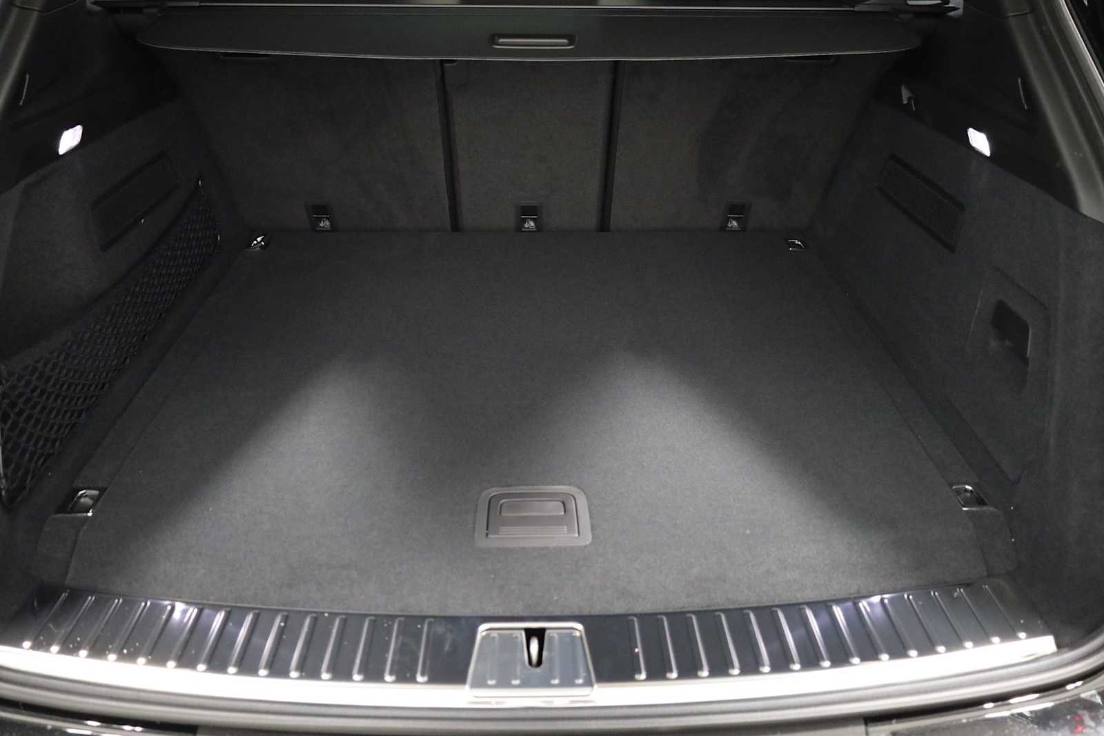 Thumbnail: 2026 Porsche Cayenne - 41